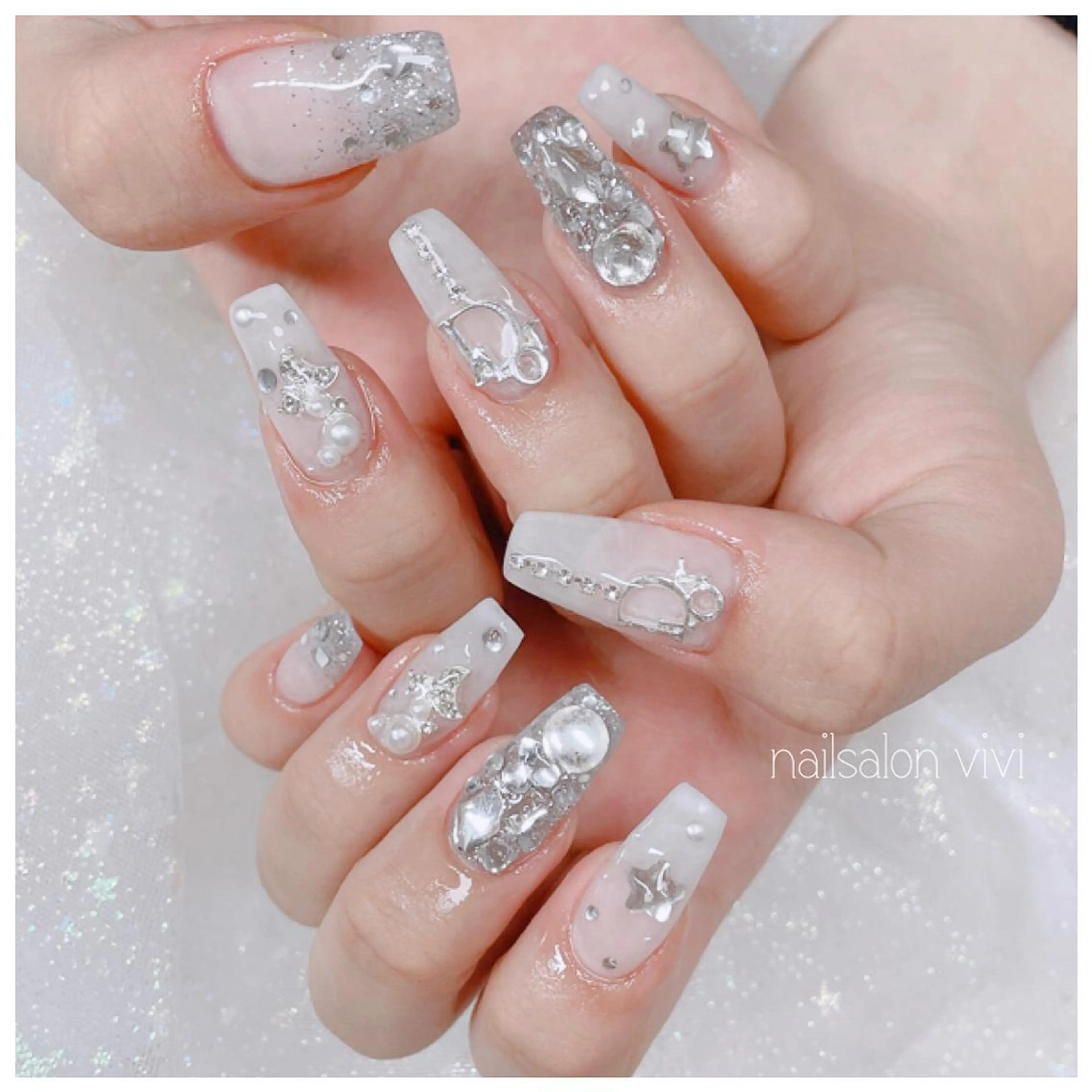 ネイル ＶＩＶＩ nailsalonのネイルデザイン