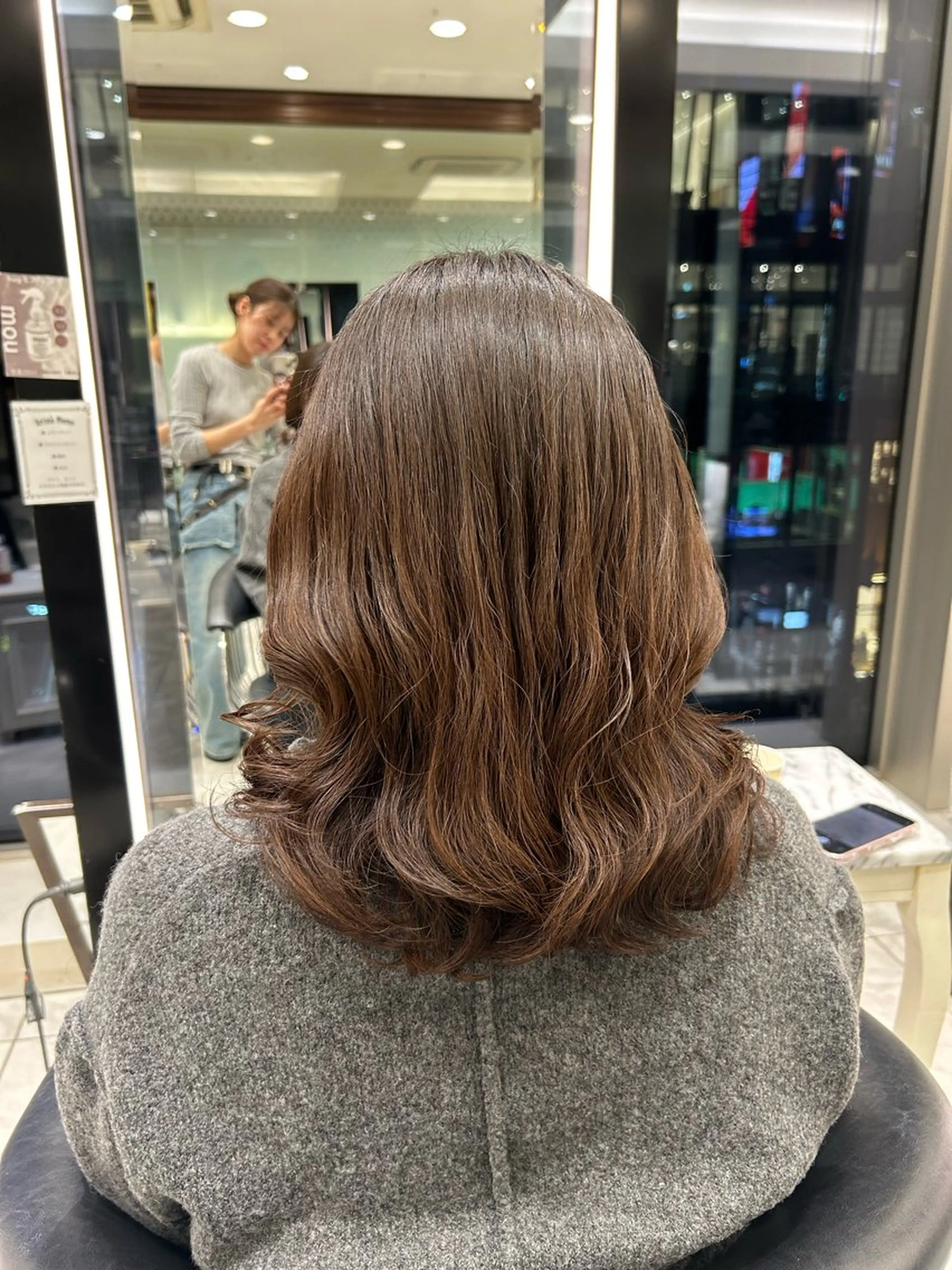 ミディアム パーマ カット パーマ コテ巻き風パーマ✨ 韓国ヘア🤎近下菜央のヘアスタイル