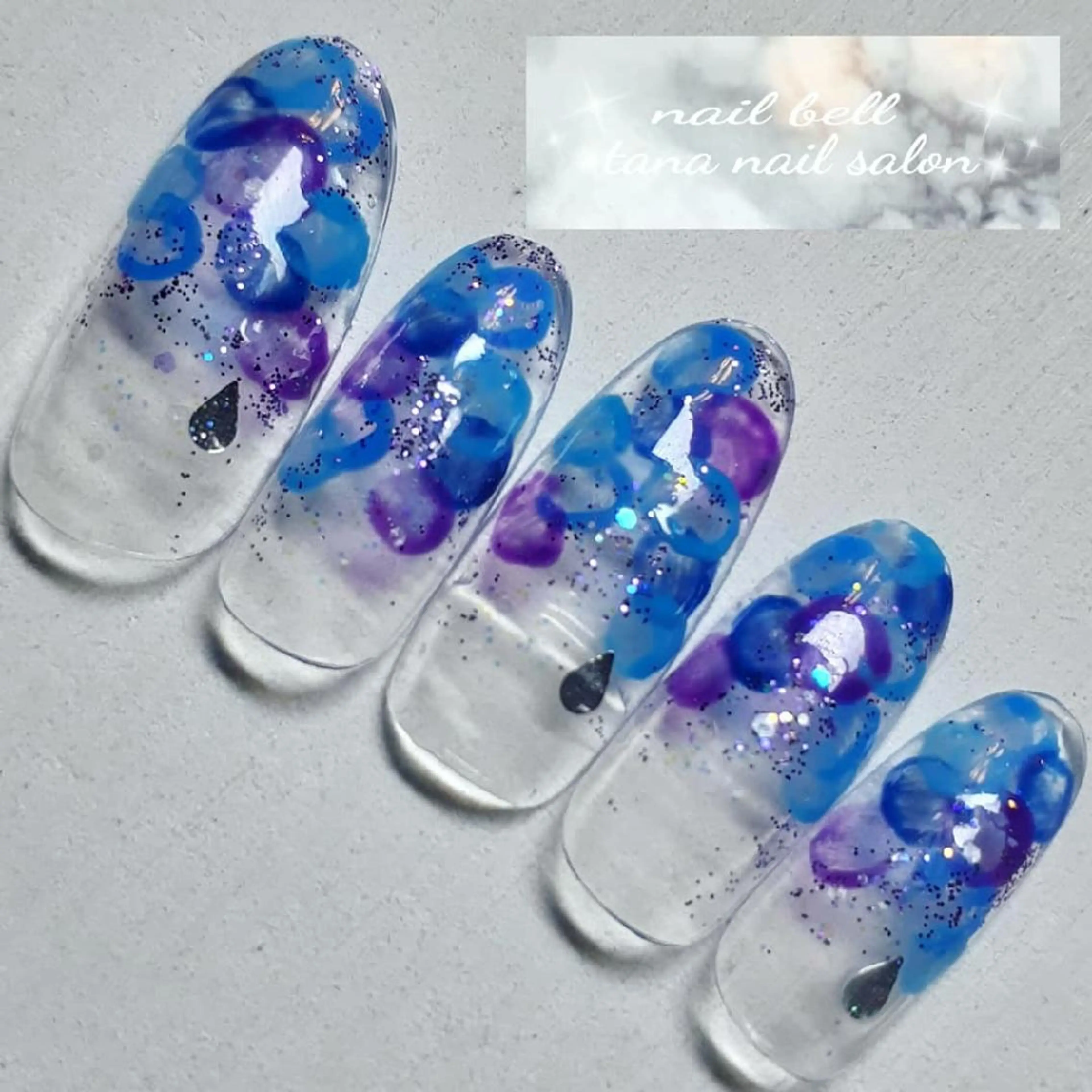 ネイル 占いができるネイルサロン「ネイルベル」所属・さいとう りなのネイルデザイン