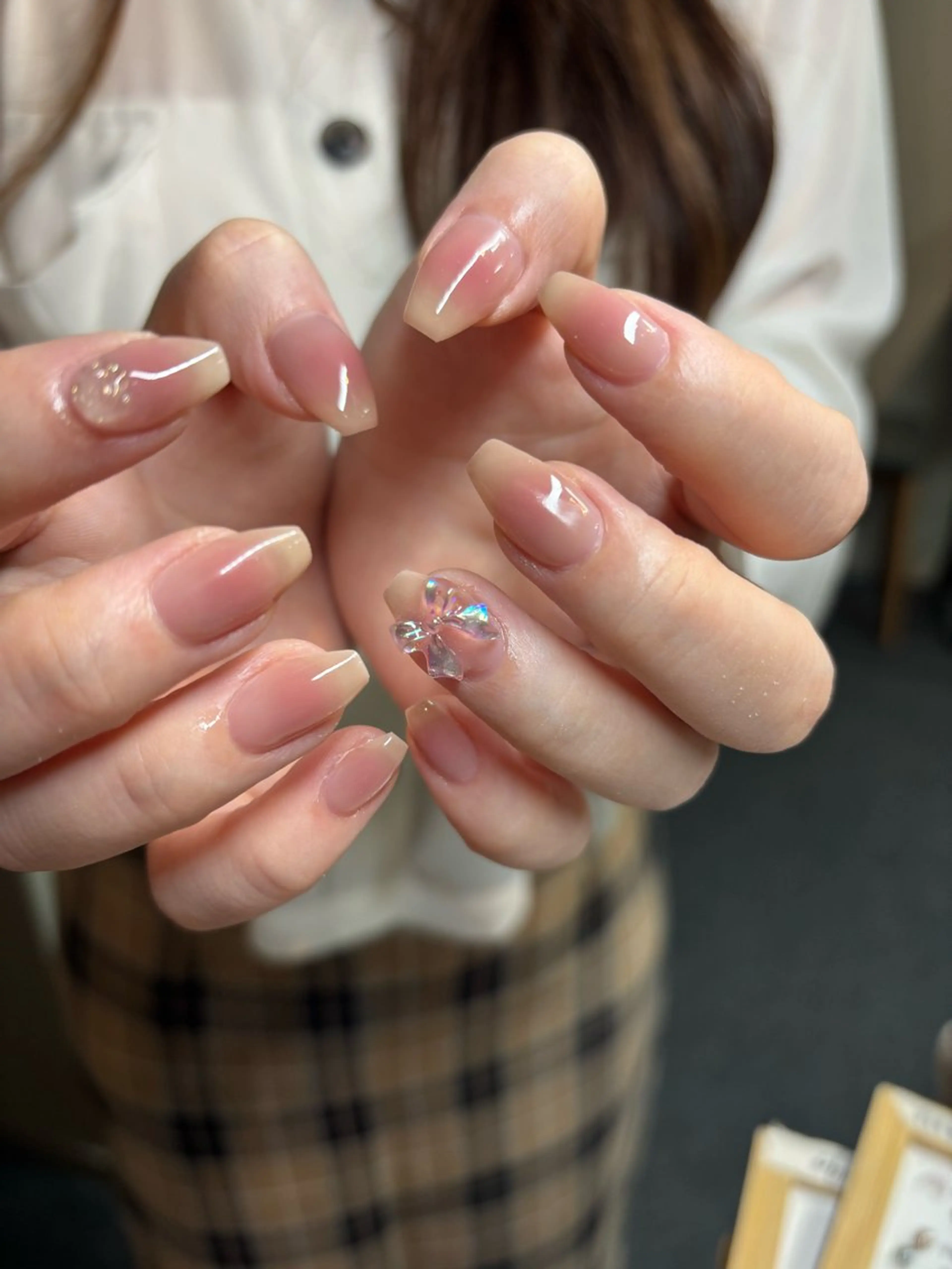 ネイル チークネイル オフィスネイル シンプルネイル ハンドネイル ハンドケア 🎀NAIL🎀 AI🪄︎︎◝✩のネイルデザイン