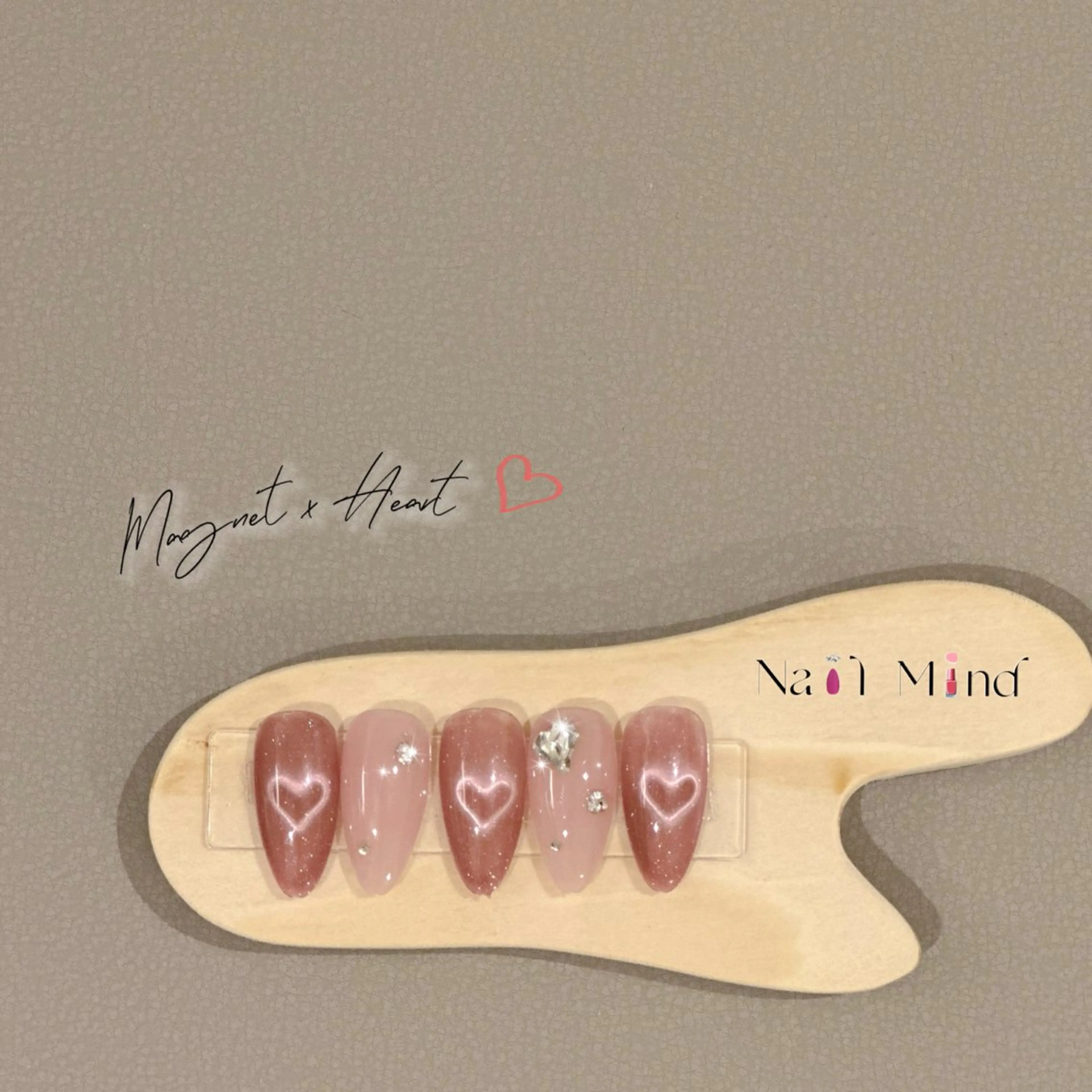 ネイル ジェルネイル ハート 韓国ネイル マグネットネイル ニュアンスネイル ハンドネイル Nail Mind (NaONail）のネイルデザイン