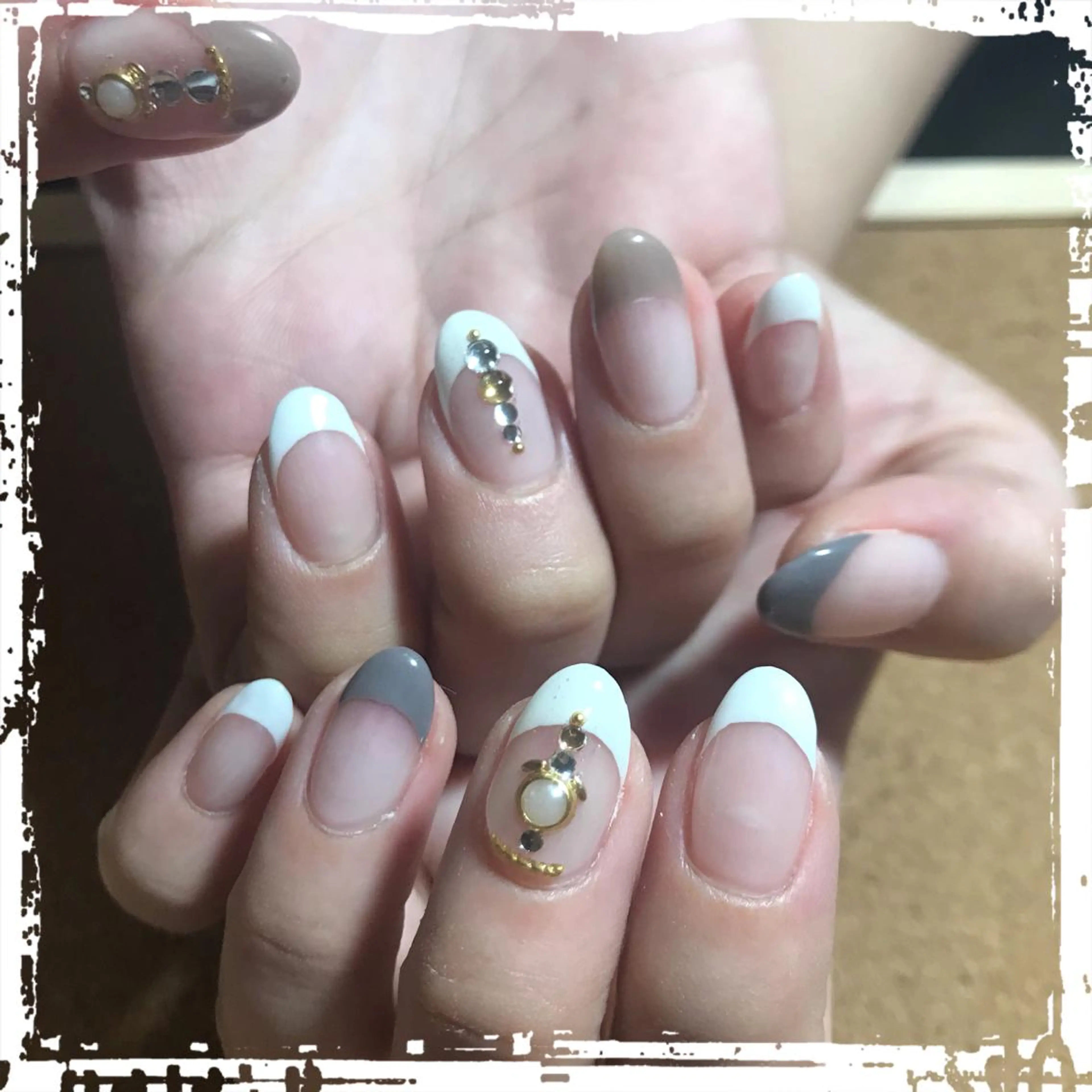 ネイル ECLAT エクラ所属・寺山 千鶴のネイルデザイン