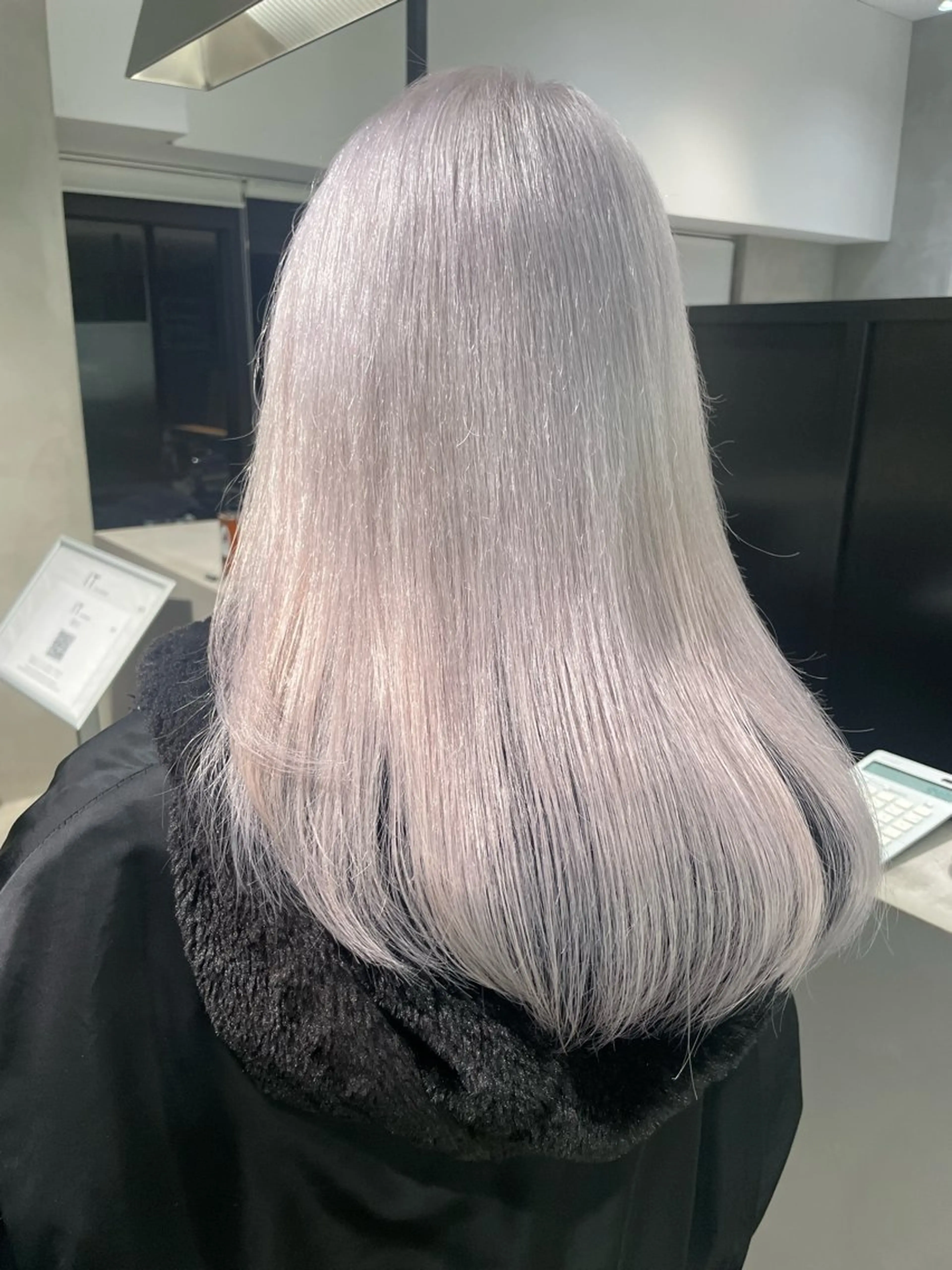 セミロング 冨岡 祐太郎✂️のヘアスタイル