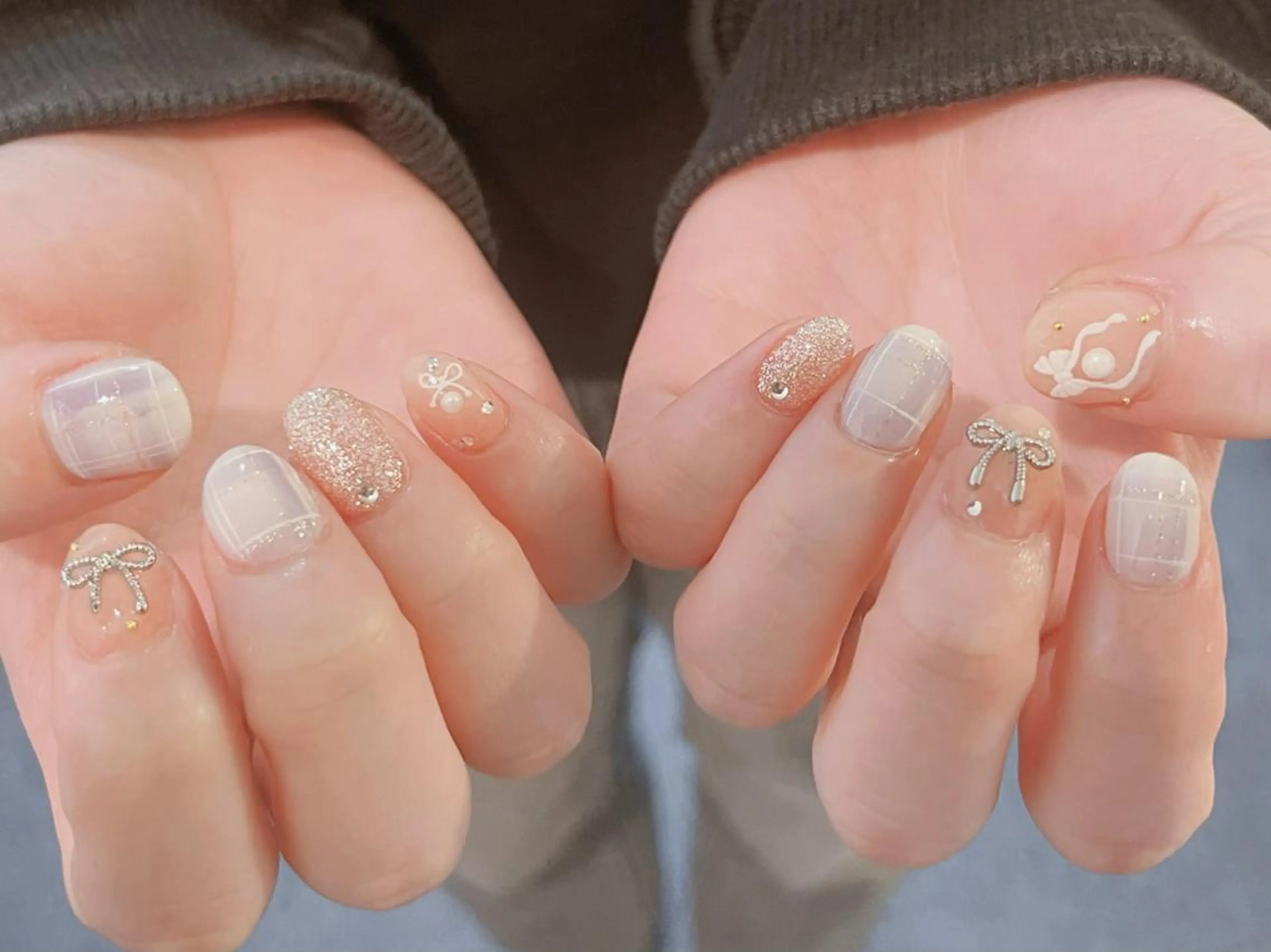 ネイル 長さ出し グラデーション 卒業式 キラキラネイル マグネットネイル ハンドネイル Xuka Belle Nailのネイルデザイン