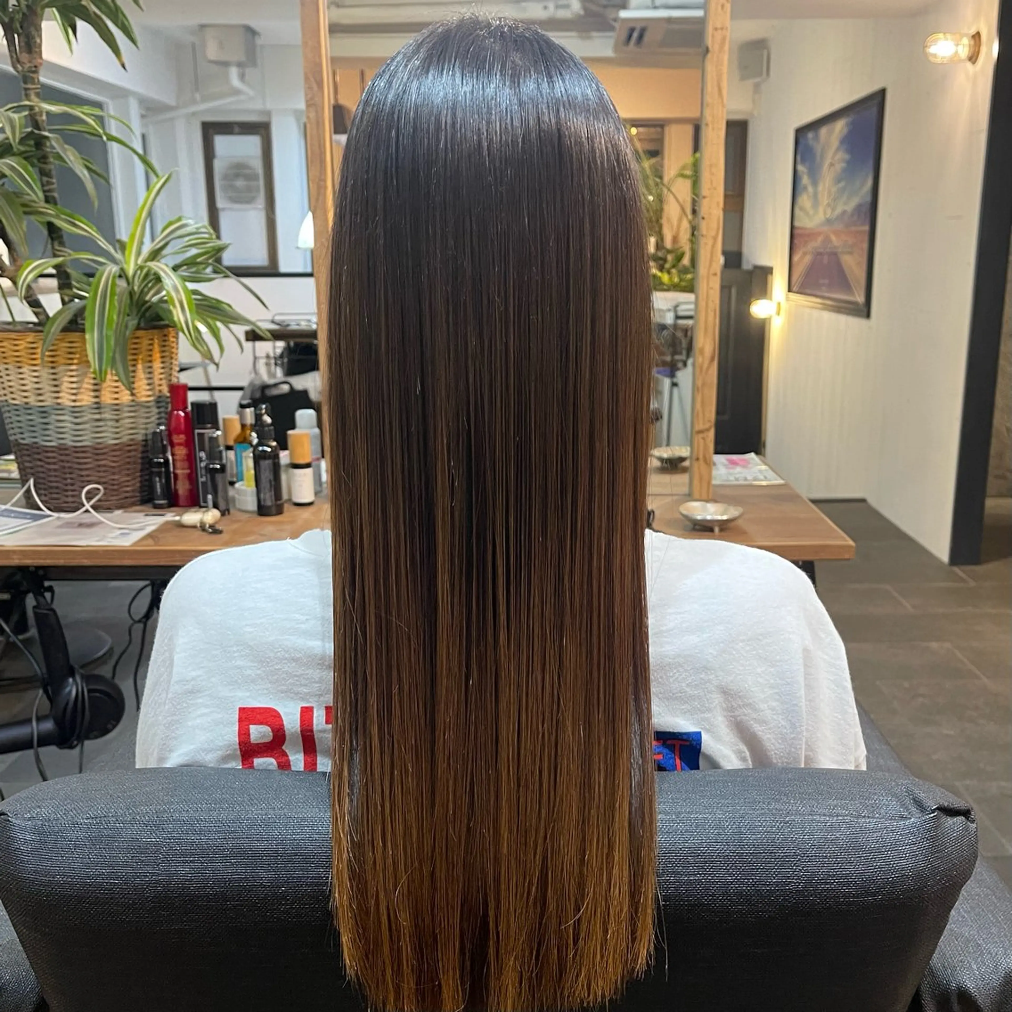 ロング AKALA  HAIR Laule'a所属・鶴野 響斗のヘアスタイル