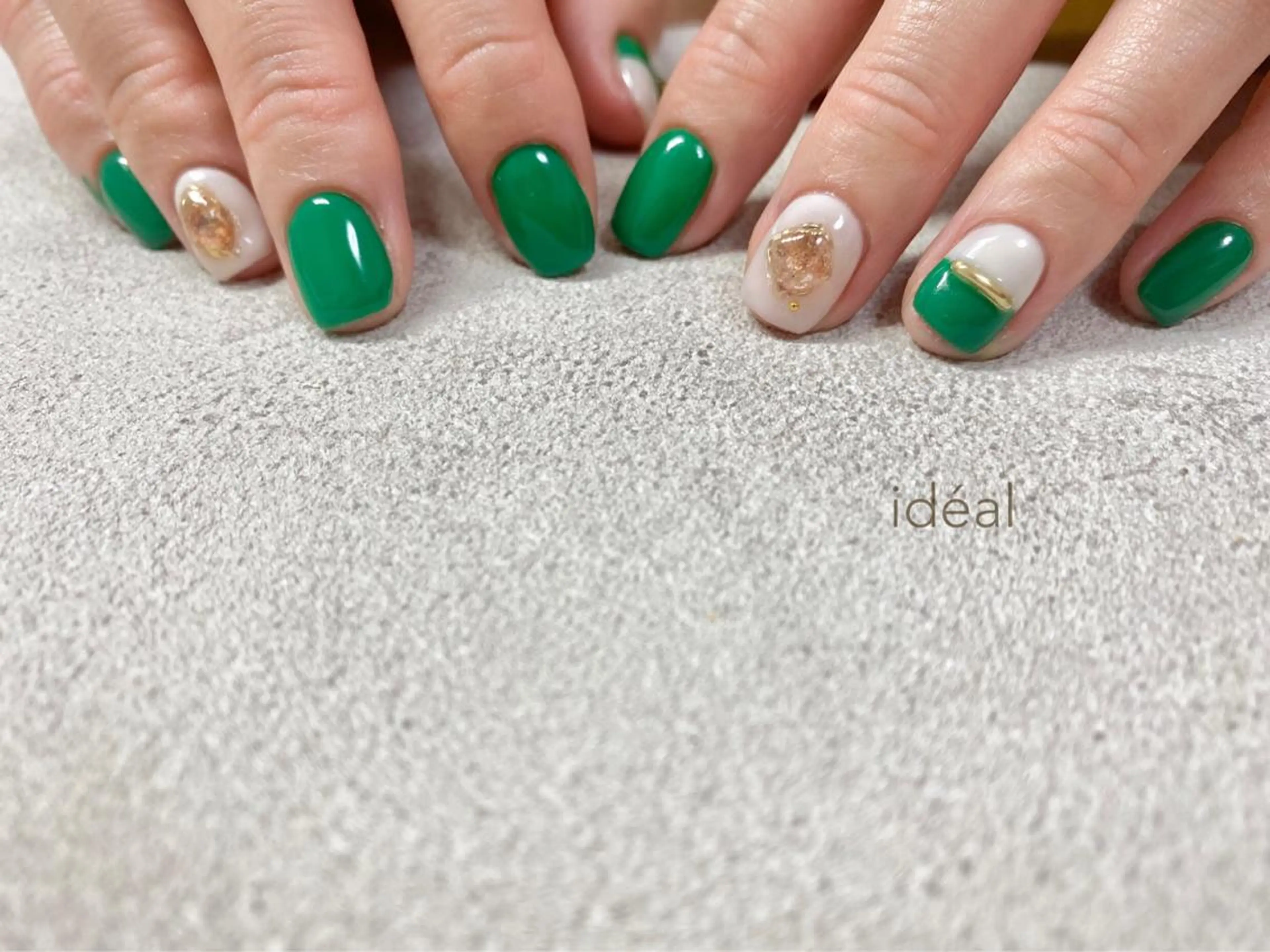 ネイル グリーン スクエアネイル ide. Mikiのネイルデザイン