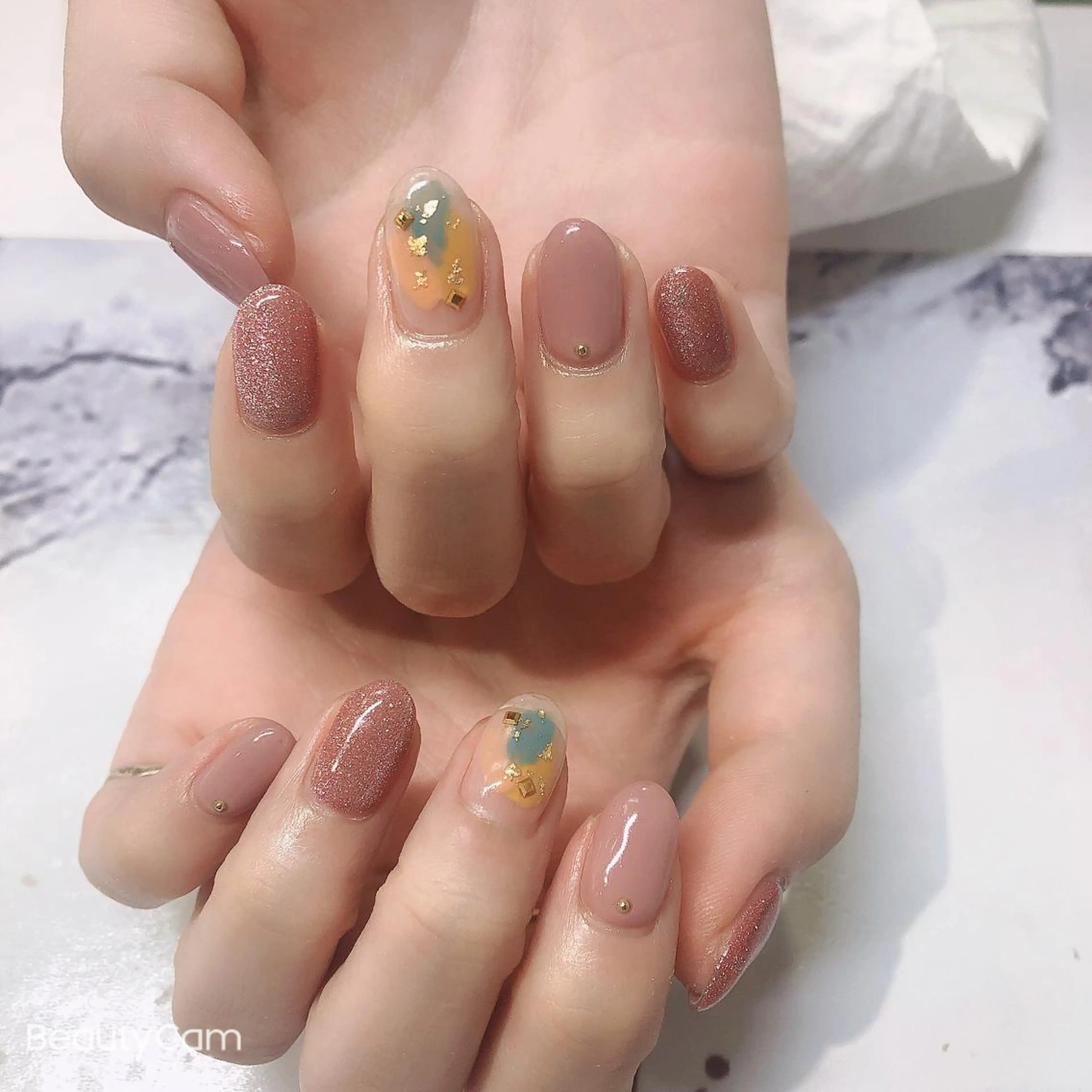 ネイル ハンドネイル Guarendo錦糸町店所属・ガレンドウ 白澤 愛子のネイルデザイン