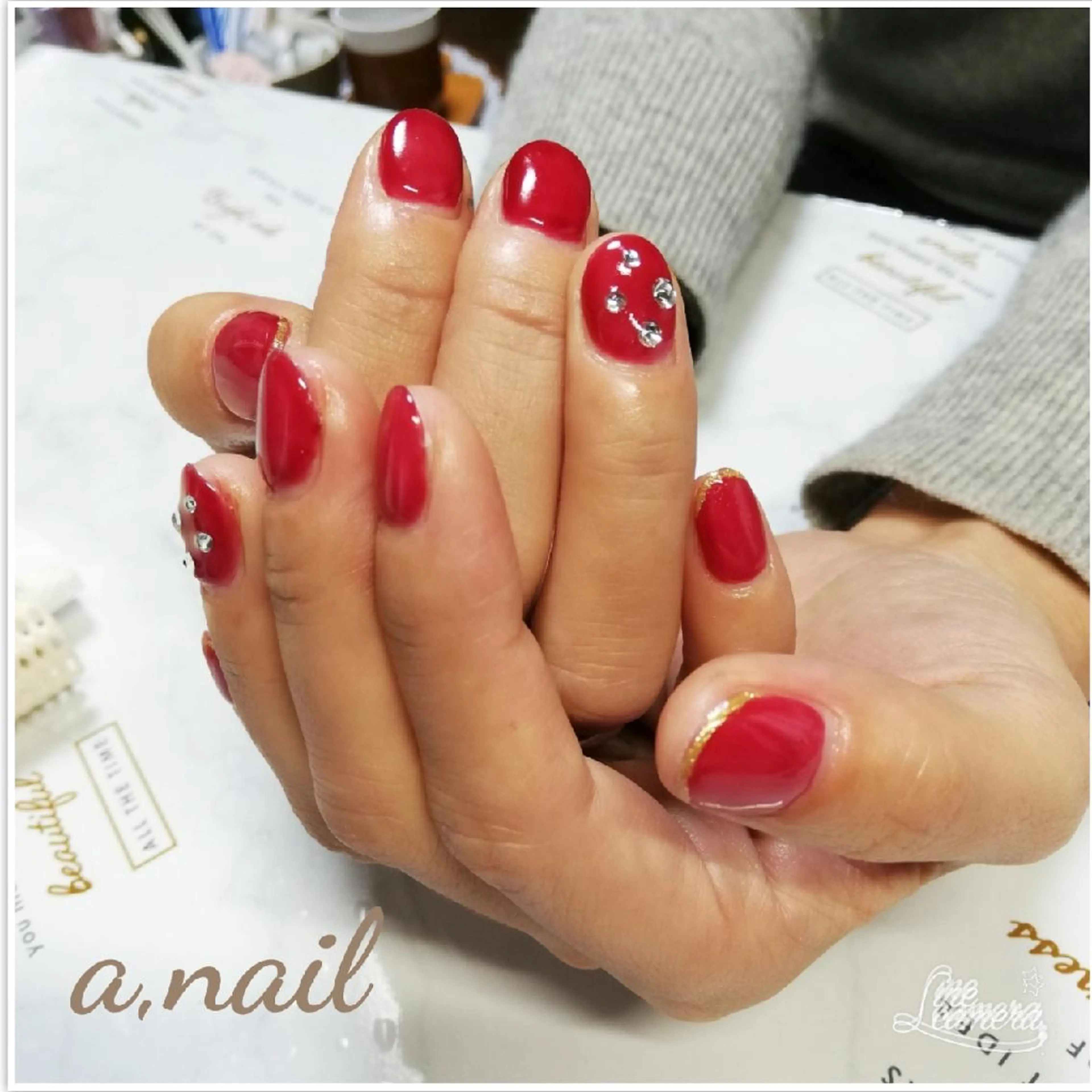 ネイル ストーンネイル ハンドネイル ネイルサロン エーネイルのネイルデザイン