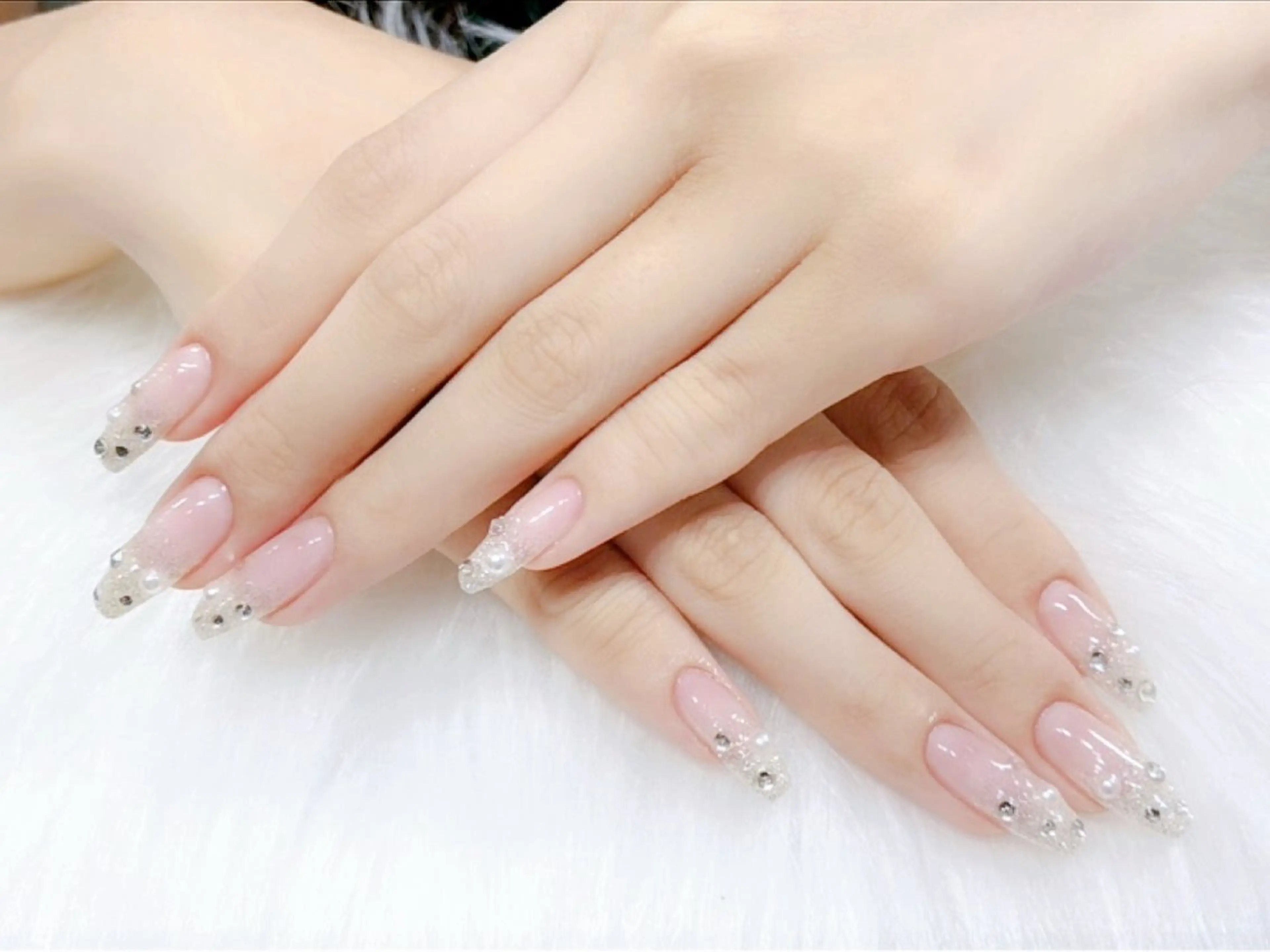 ネイル ハンドネイル リスブラン AYUMI 🍎のネイルデザイン