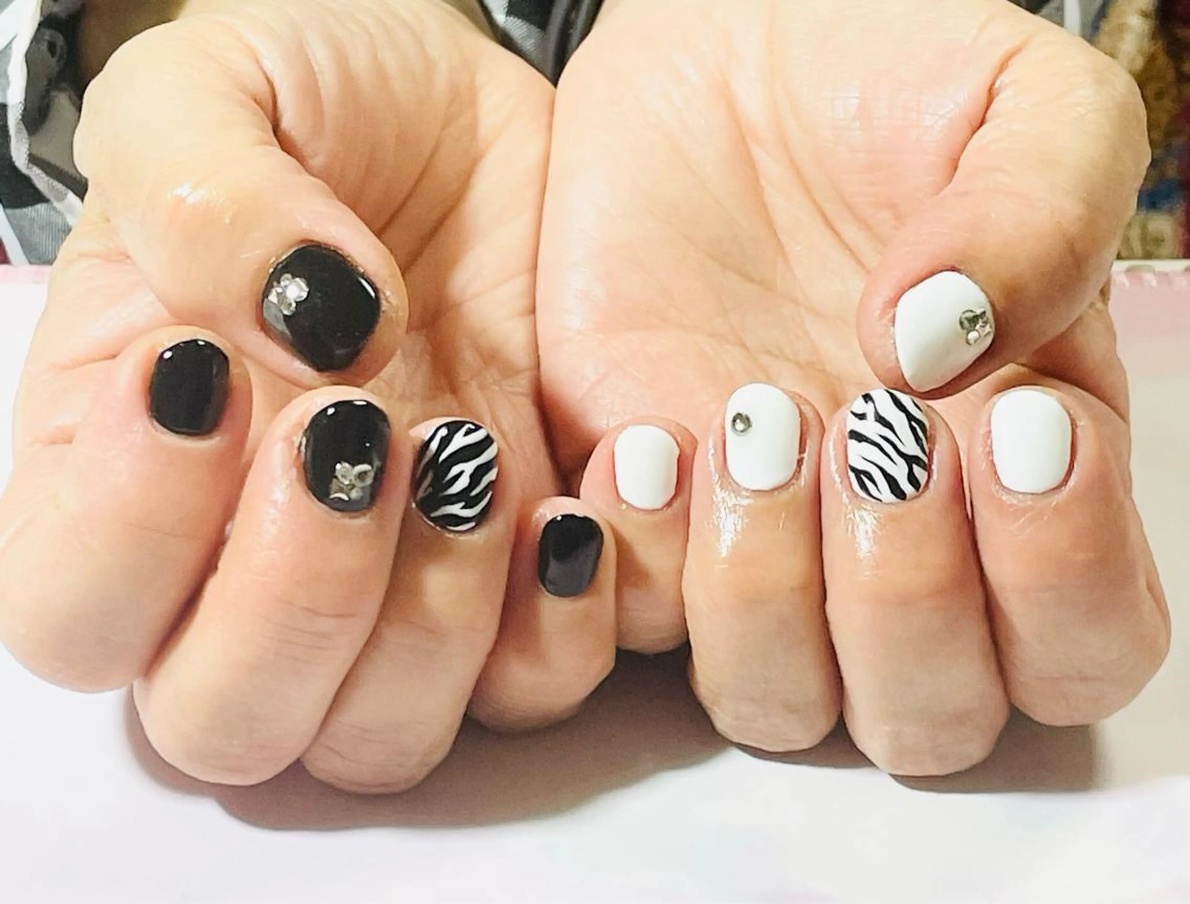 ネイル アニマル柄 ハンドネイル レワード所属・reward＊安藤 ゆかりのネイルデザイン