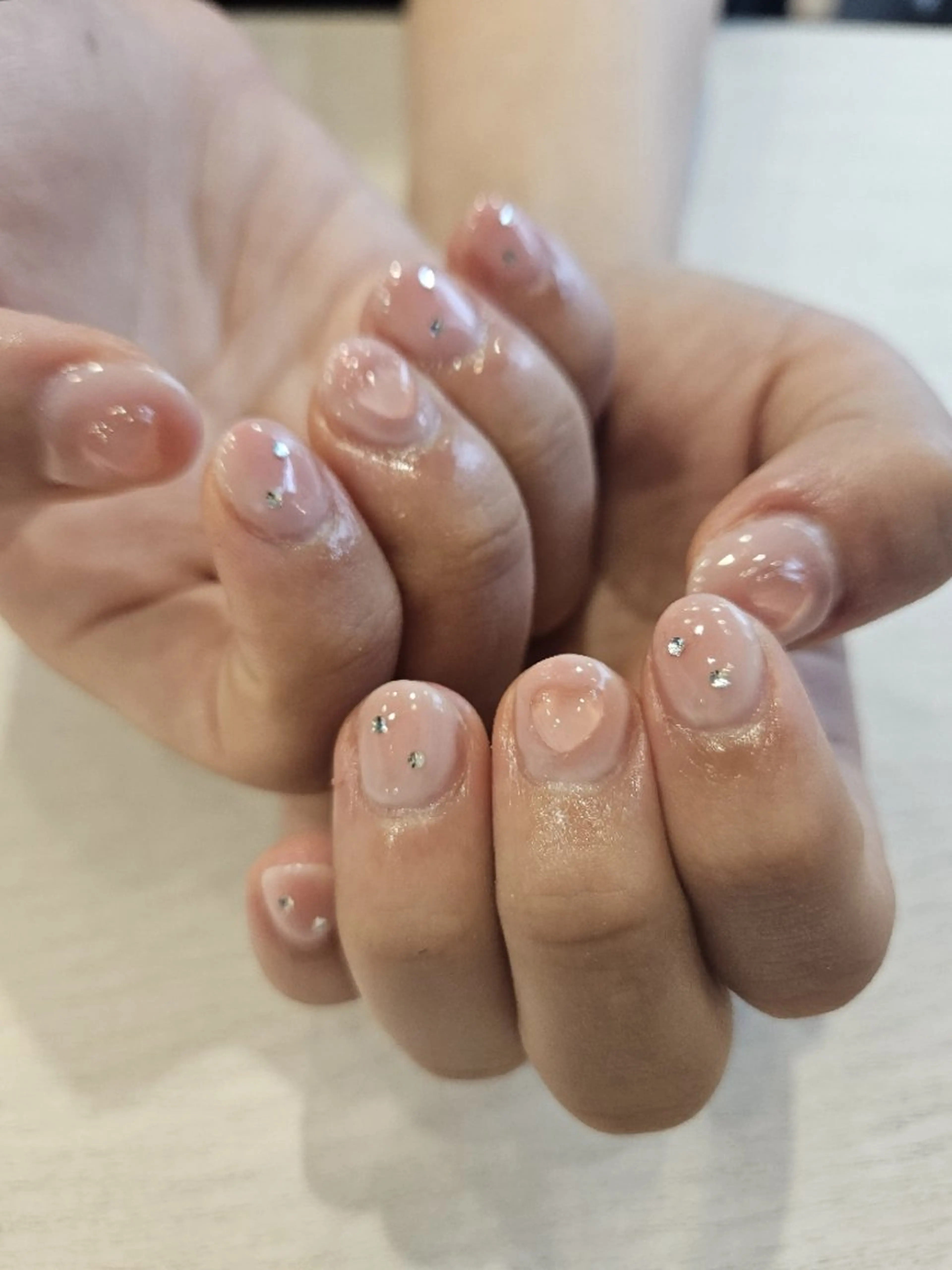 ネイル ハンドネイル 関口 友菜のヘアスタイル