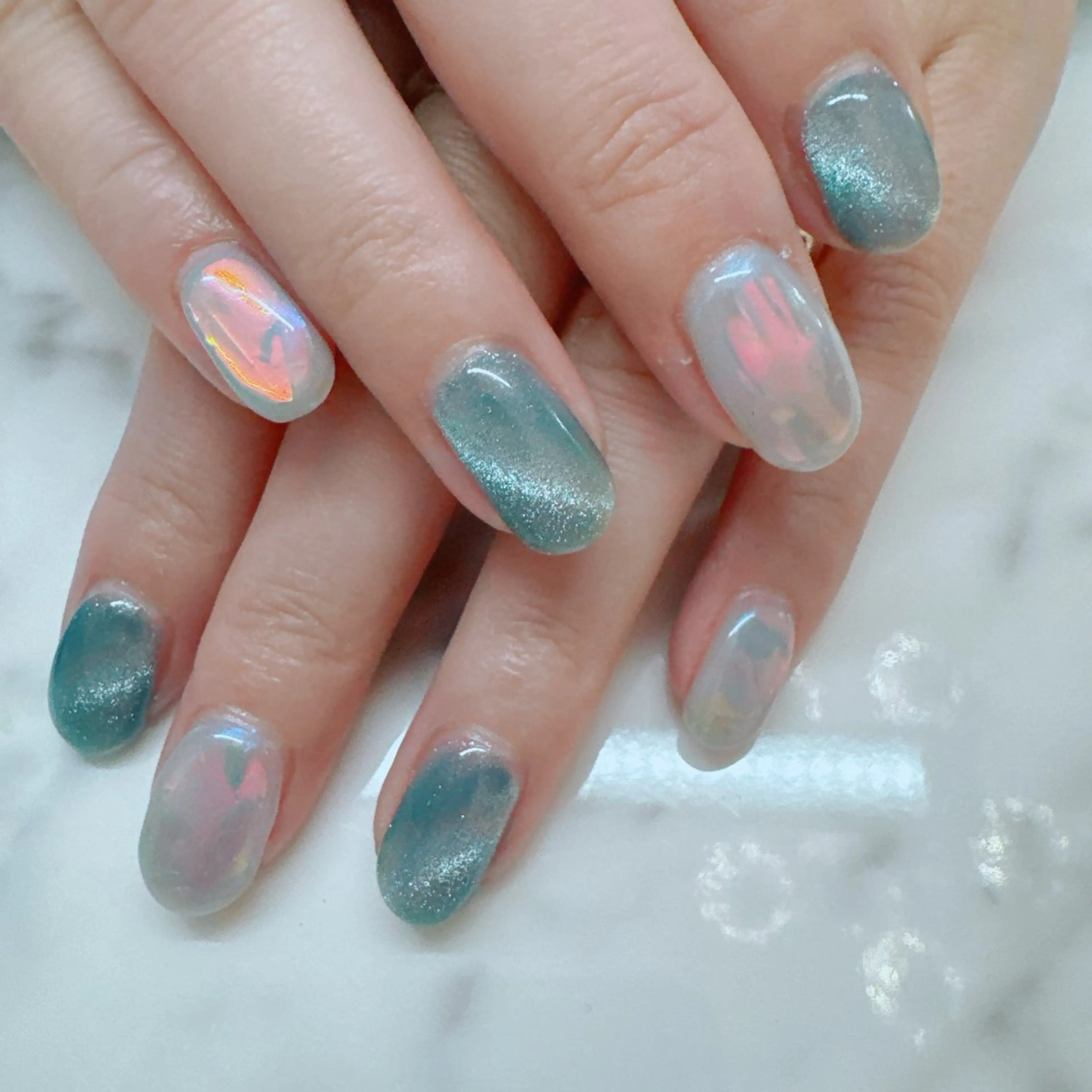 凝ったアートフリーデザイン　オフ有りの写真