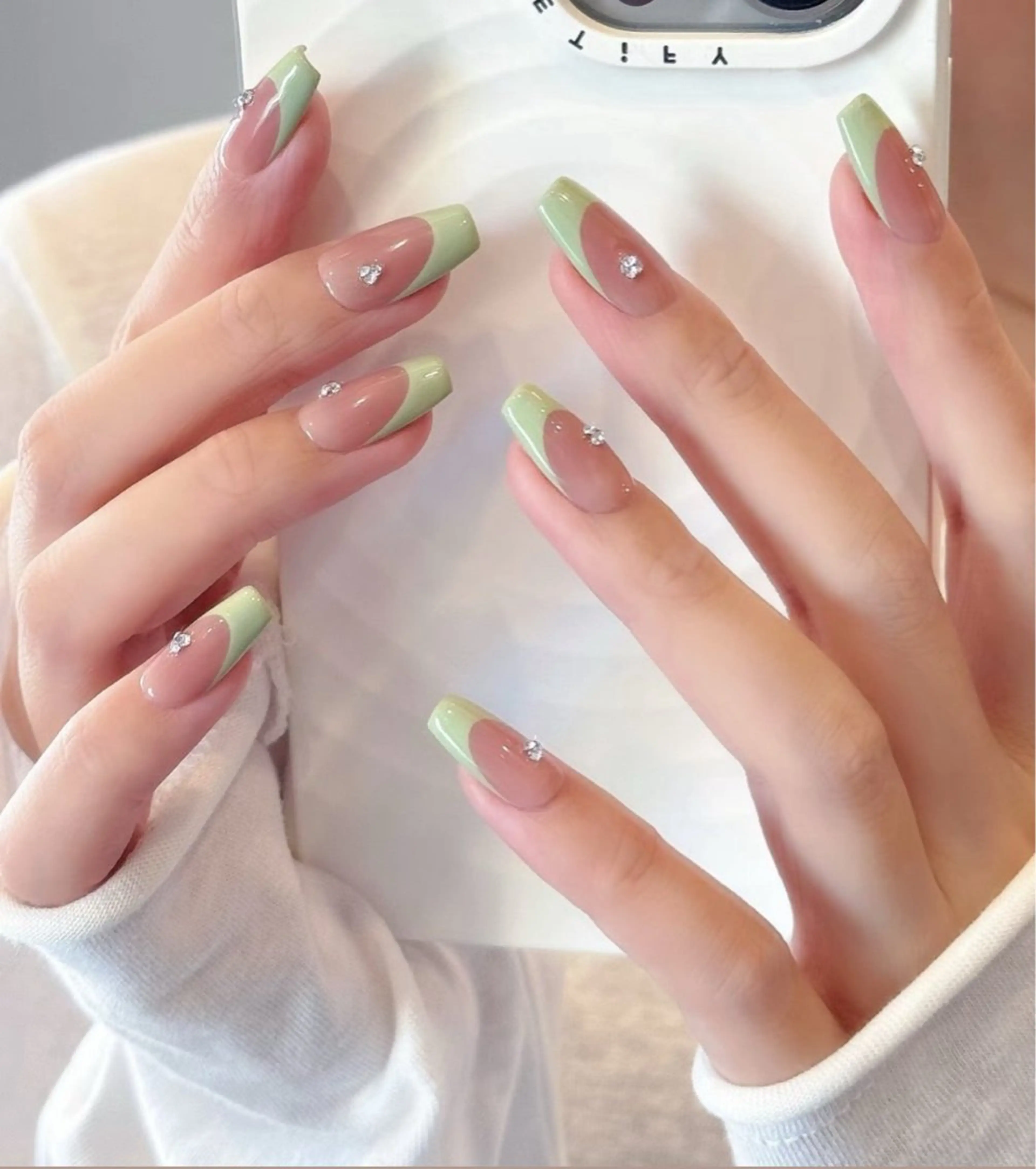 ネイル アートネイル オーロラネイル チークネイル フレンチネイル ガラスフレンチ 🎀🎀YooLi Nail Salonのネイルデザイン