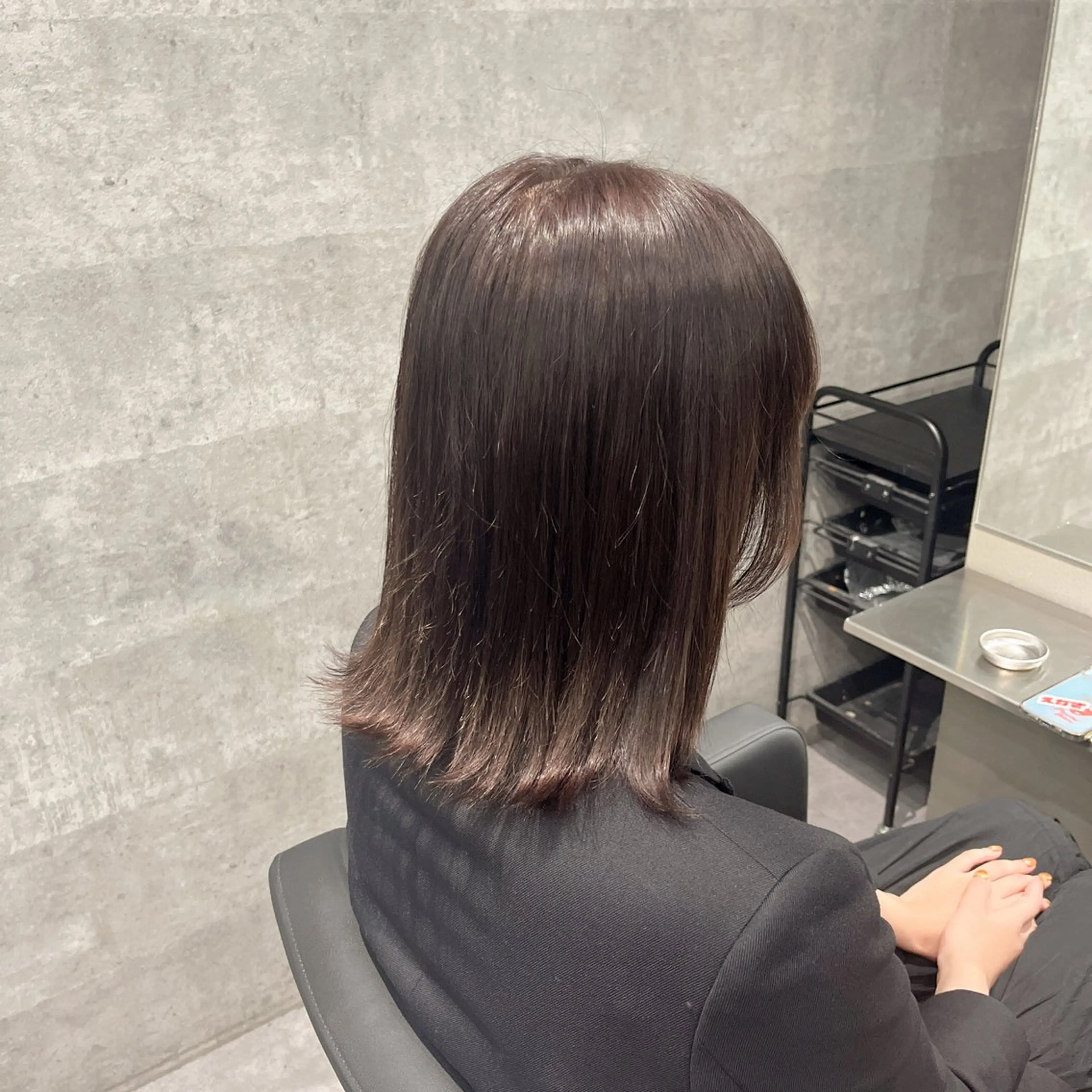 ミディアム ラベンダーブラウン 椙山 沙南子のヘアスタイル