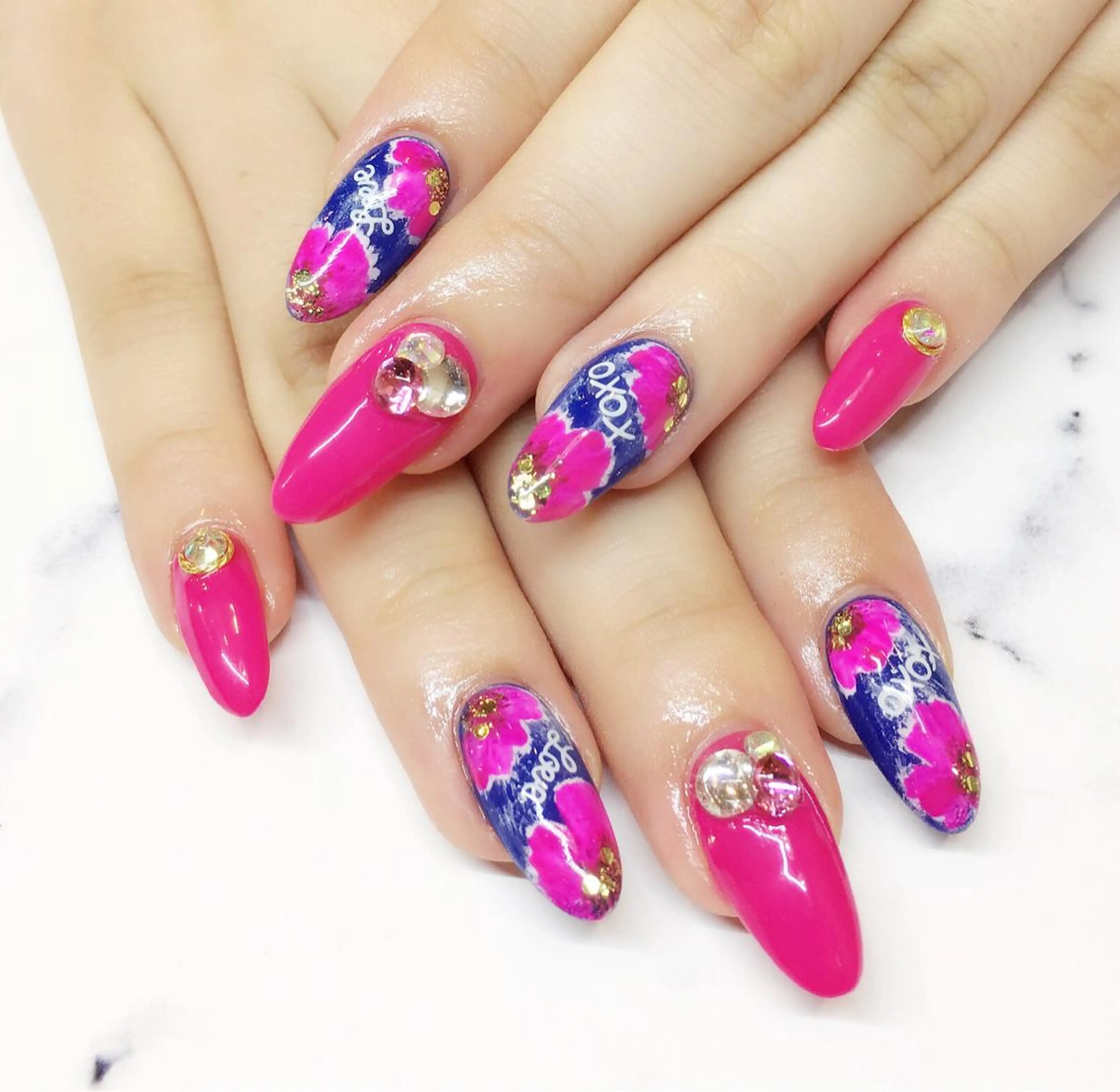 ネイル アートネイル フラワーネイル 持ち込み ピンク スカルプネイル nail salon Soeurのネイルデザイン