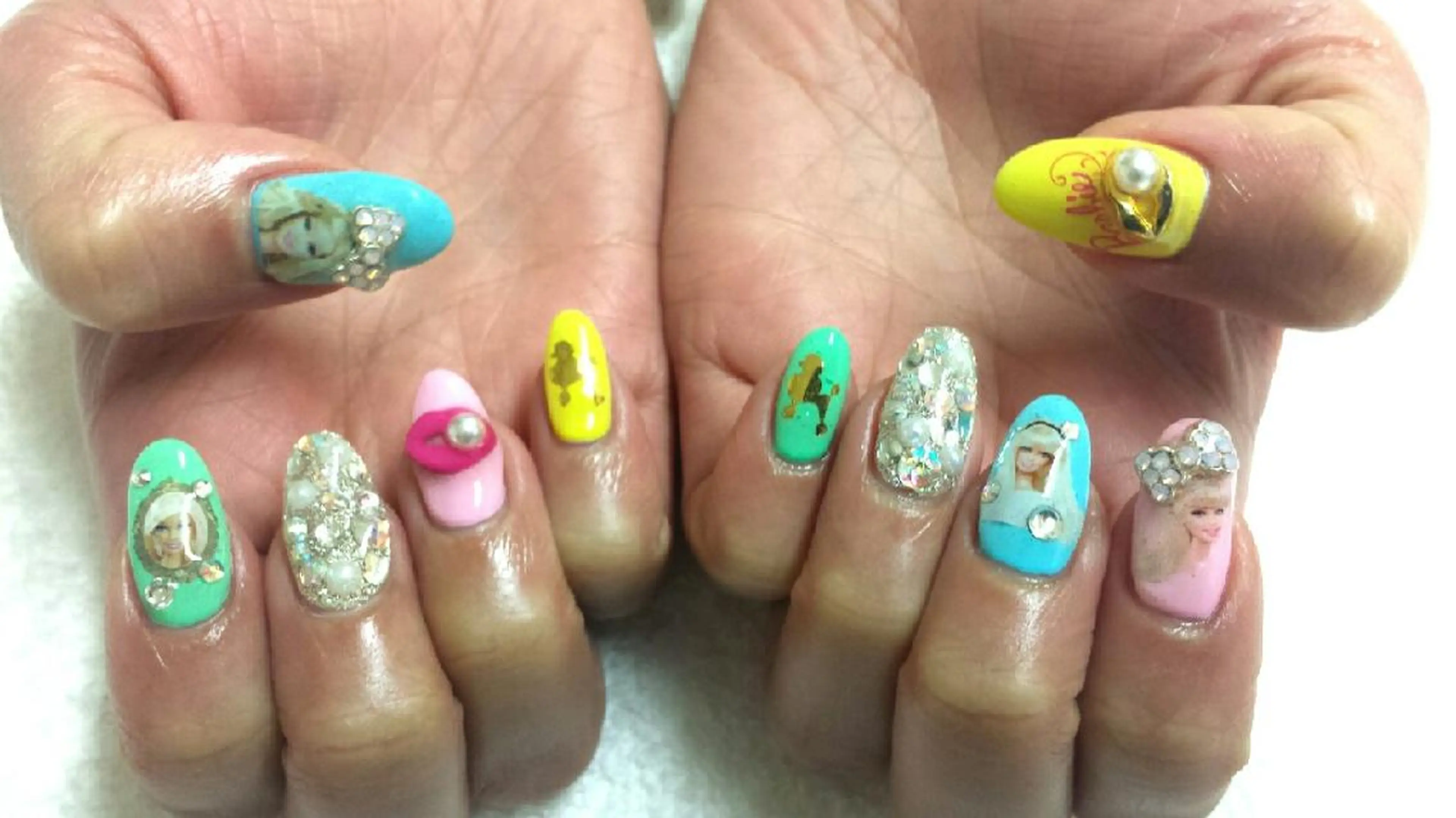 ネイル 河野ちえ (雑誌掲載サロン)のネイルデザイン