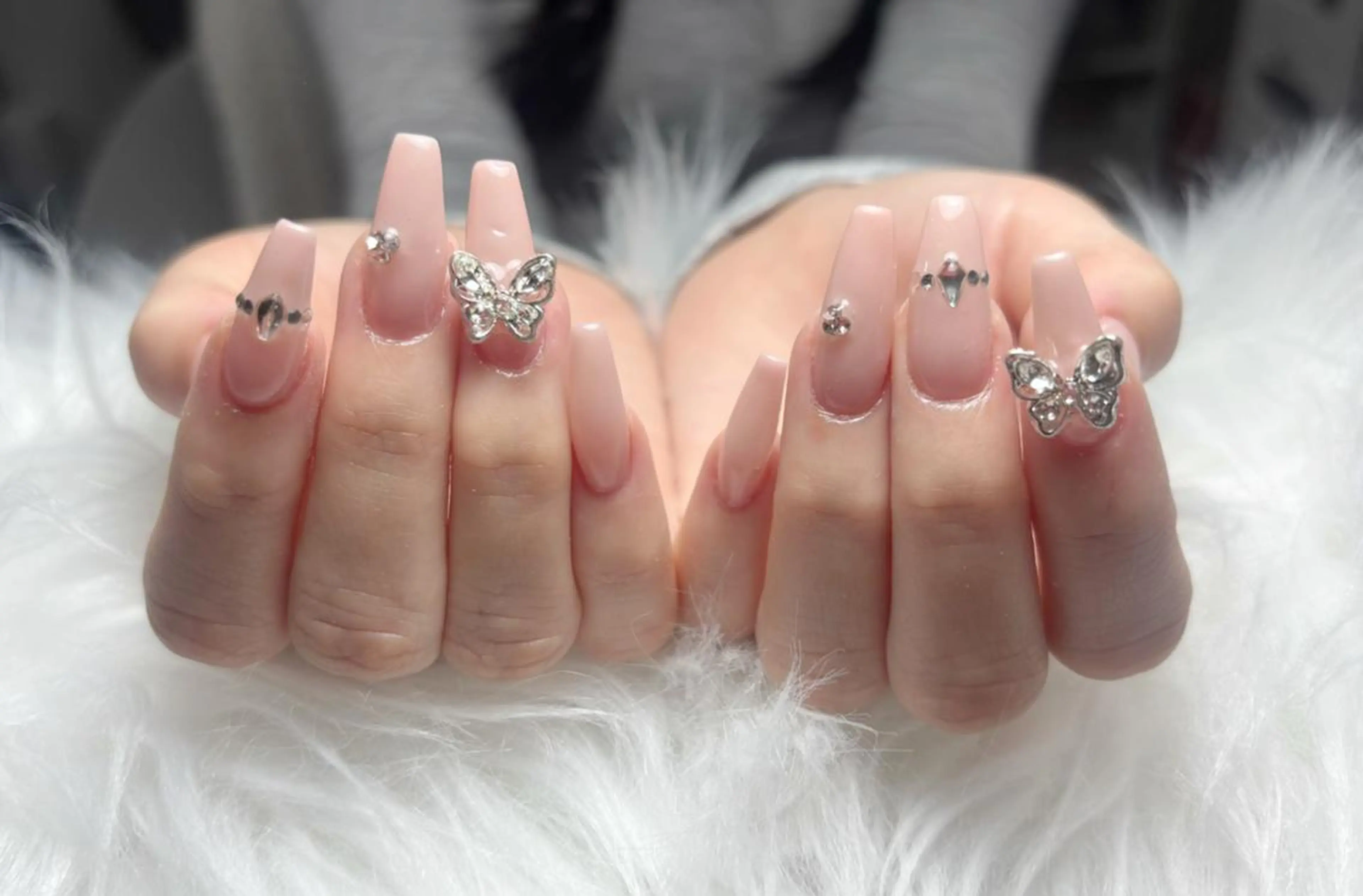 ネイル ボルドー チークネイル 長さ出し フレンチネイル ジェルネイル Xuka Belle Nailのネイルデザイン