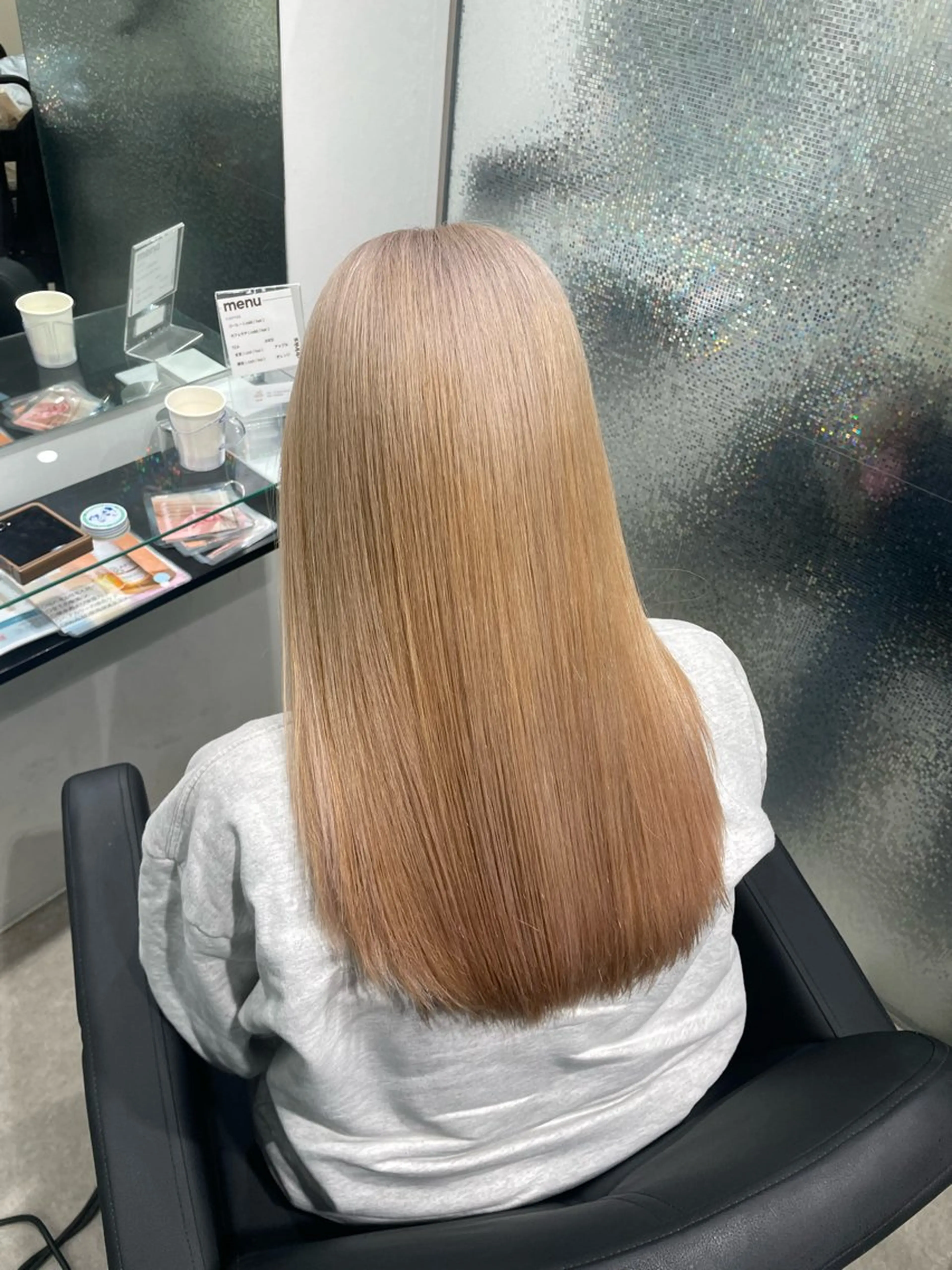 ロング カラー ベージュカラー ハイライトカラー ホワイトベージュ ハイライト ヘアカラー みずき /府中/ボブ /ニュアンスカラーのヘアスタイル