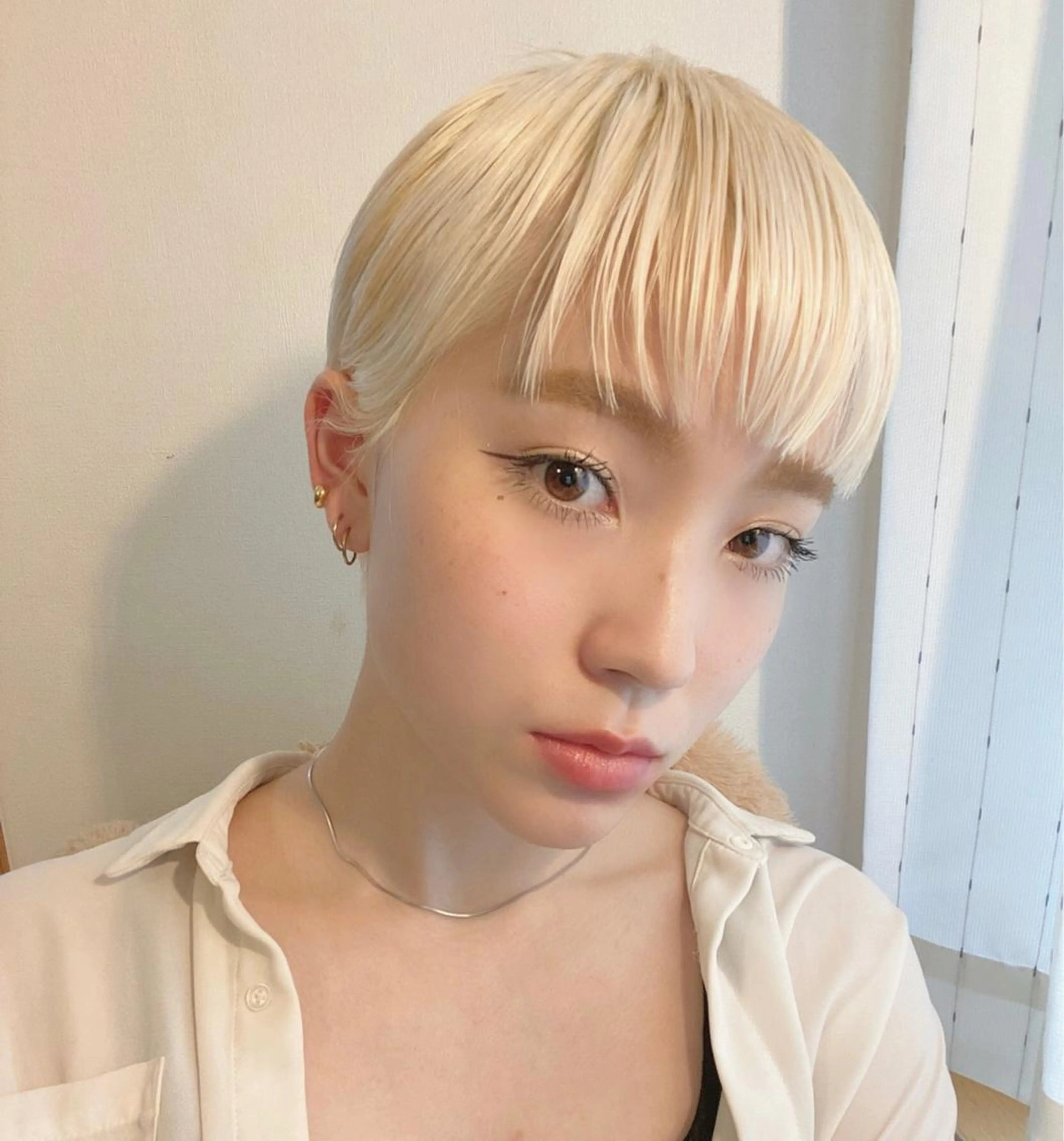 ショート カラー ヘアアレンジ カット ハイトーン/ ボブ 中村麟のヘアスタイル