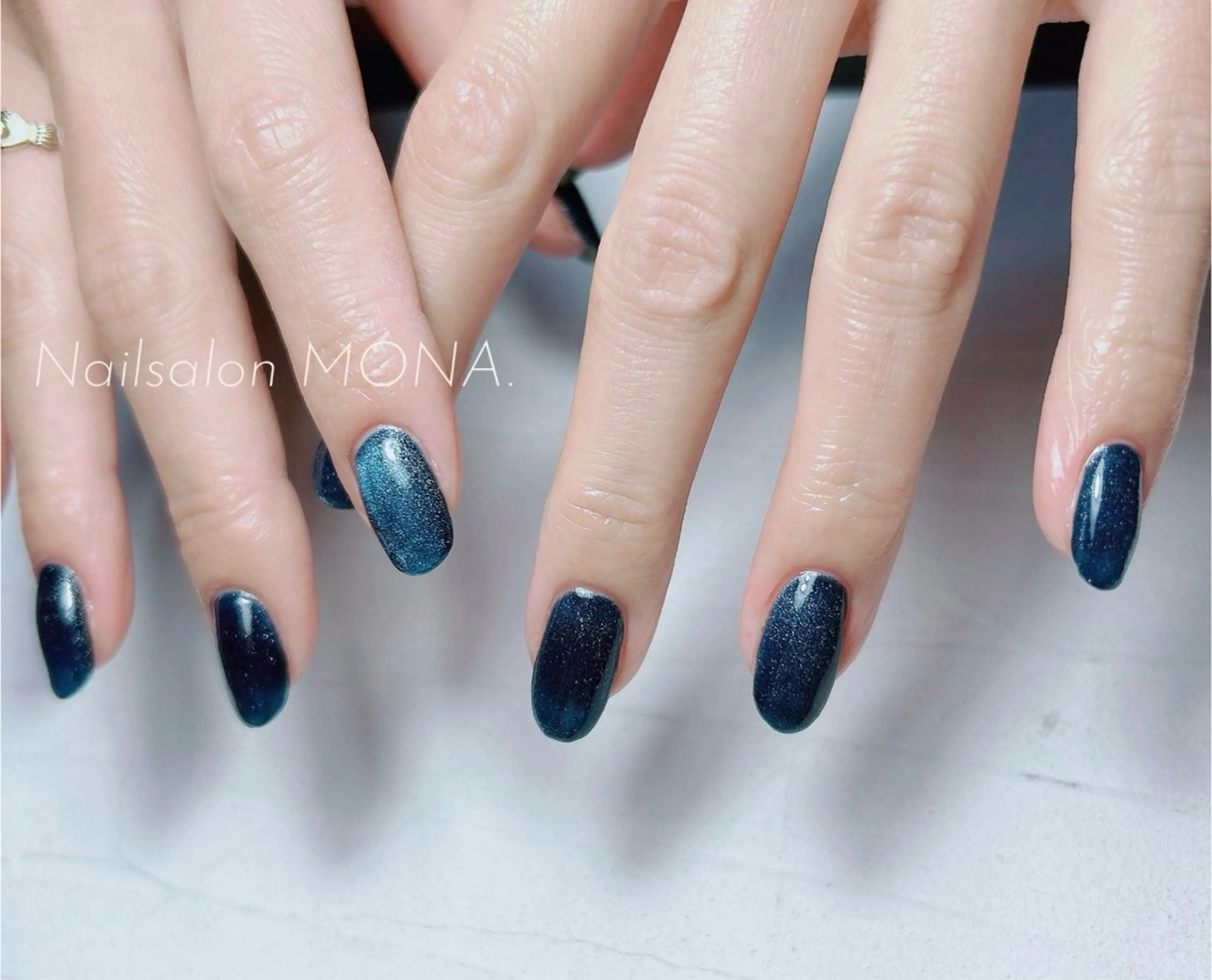 ネイル マグネットネイル ネイビー Nailsalon MONA.のネイルデザイン