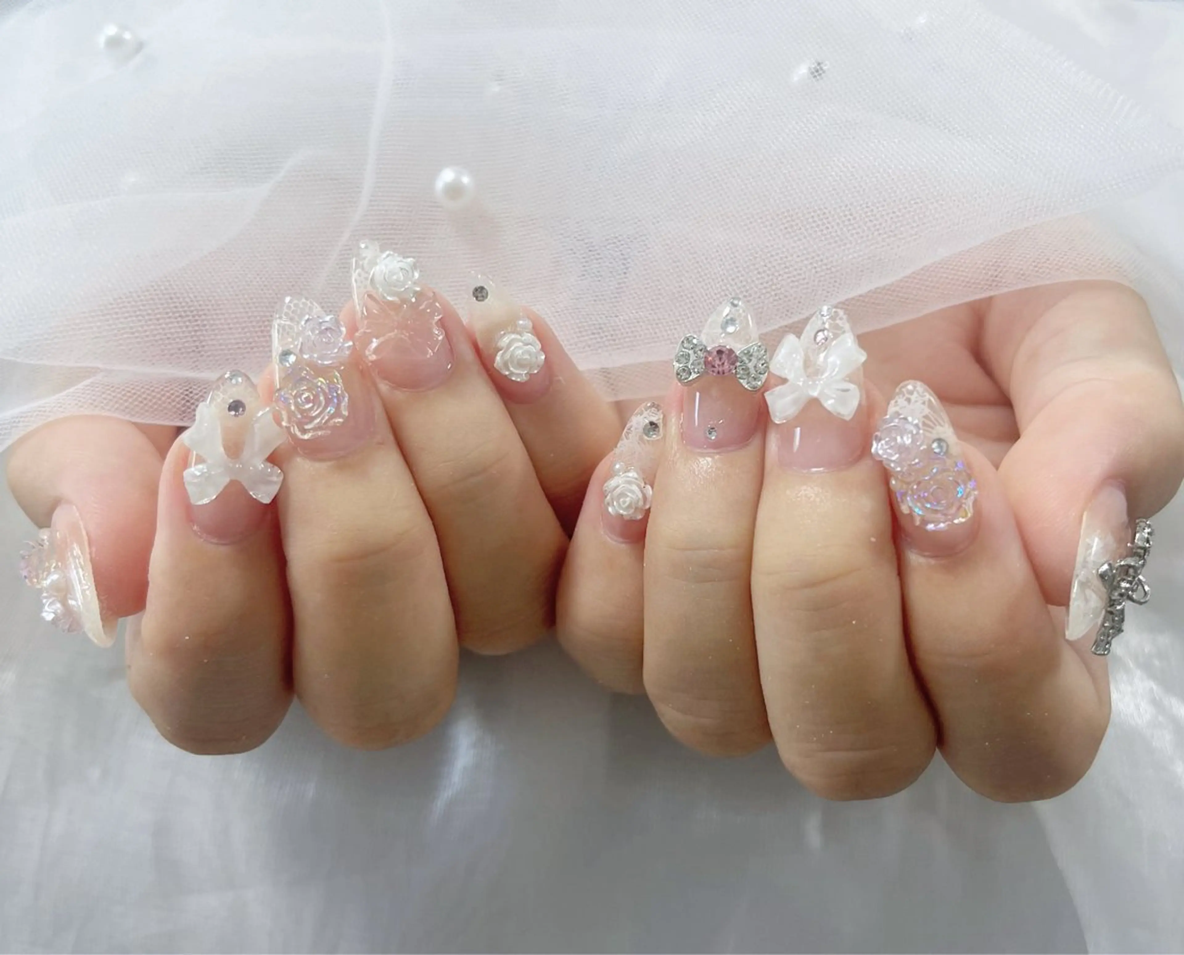 ネイル オーロラネイル クリアネイル フラッシュネイル ジェルネイル グラデーション ZUZU AMEE NAILのネイルデザイン