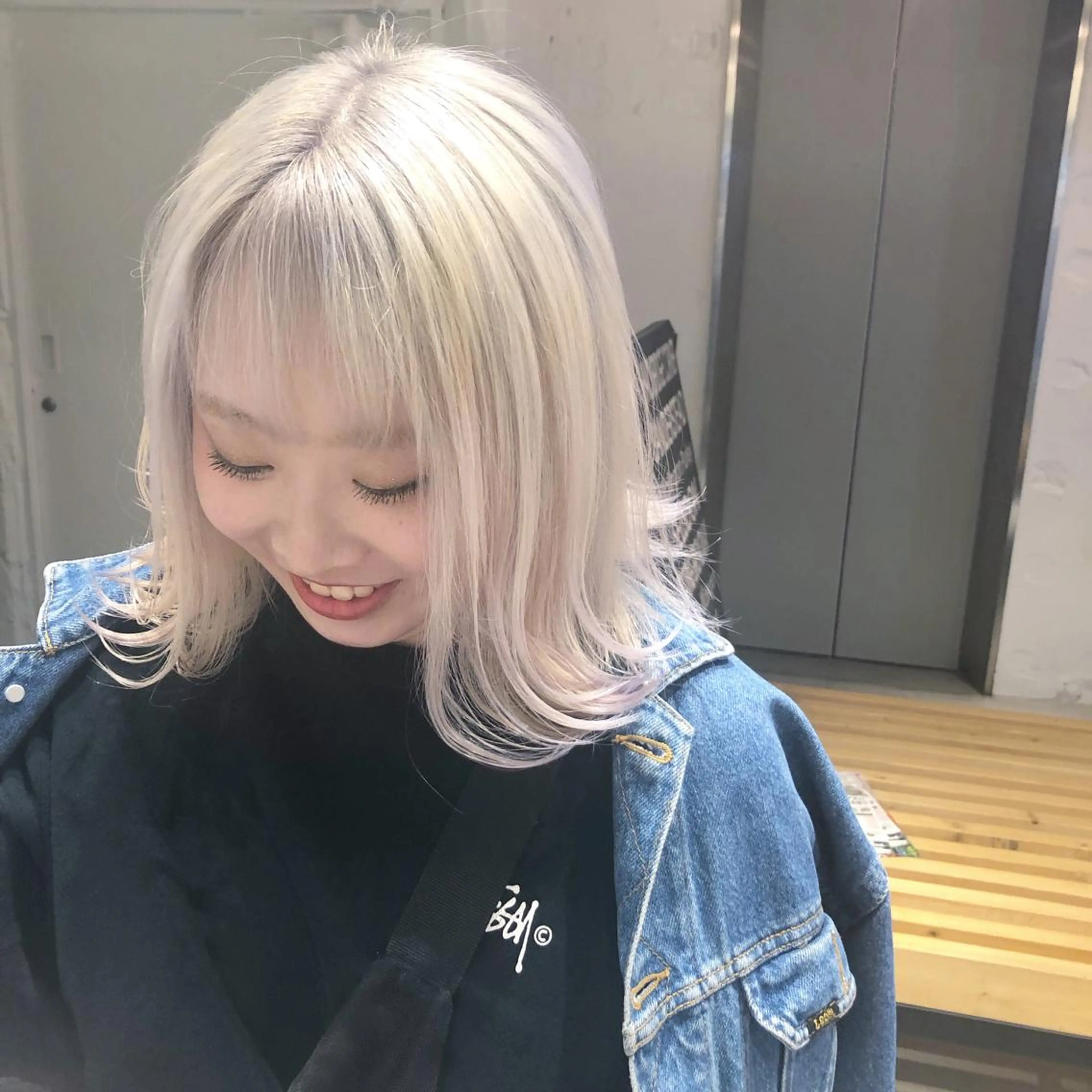 ミディアム カラー ORIKA 美容室のヘアスタイル