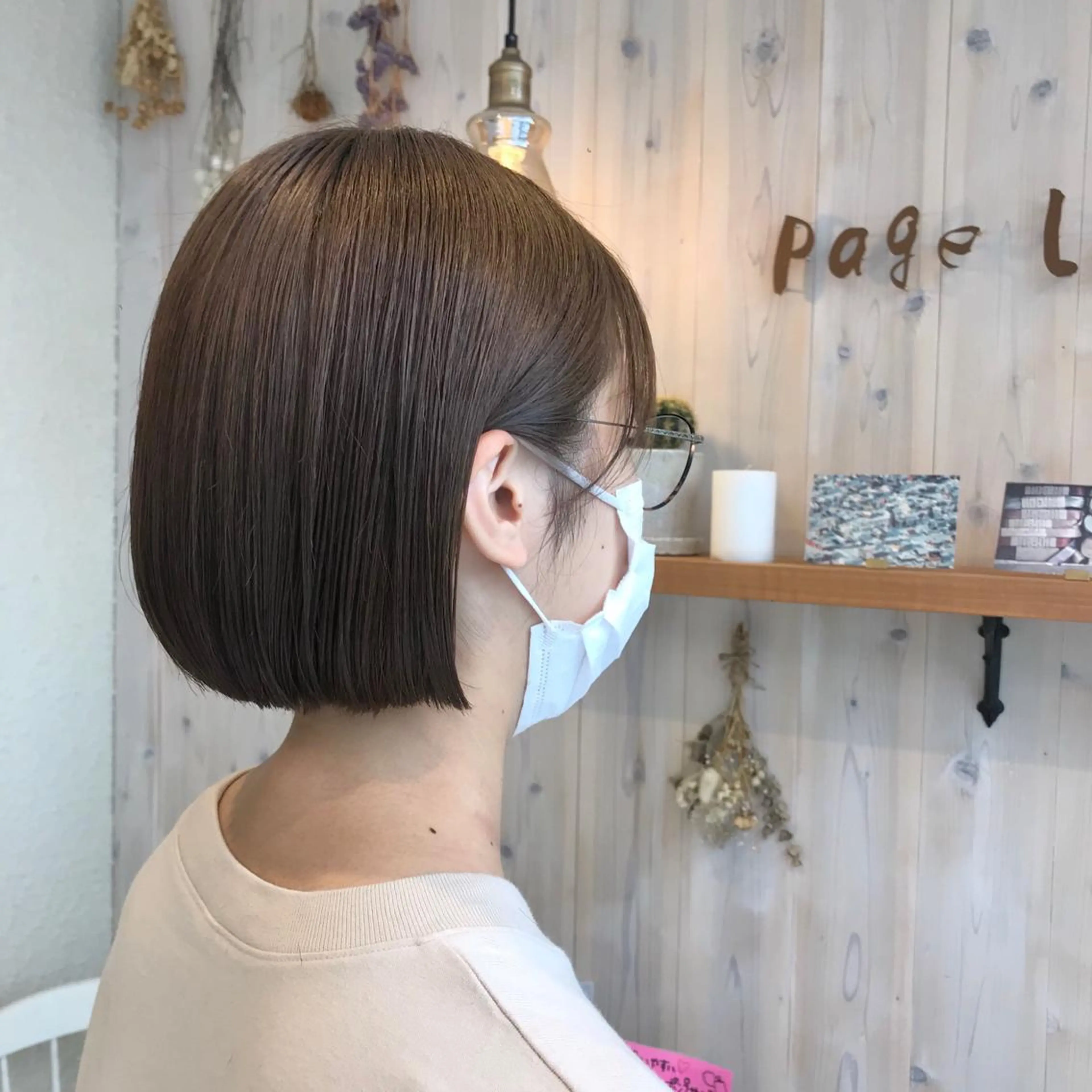 ショート カラー ベージュカラー オリーブベージュ ボブ 透明感カラー/ 寺田千雅子のヘアスタイル