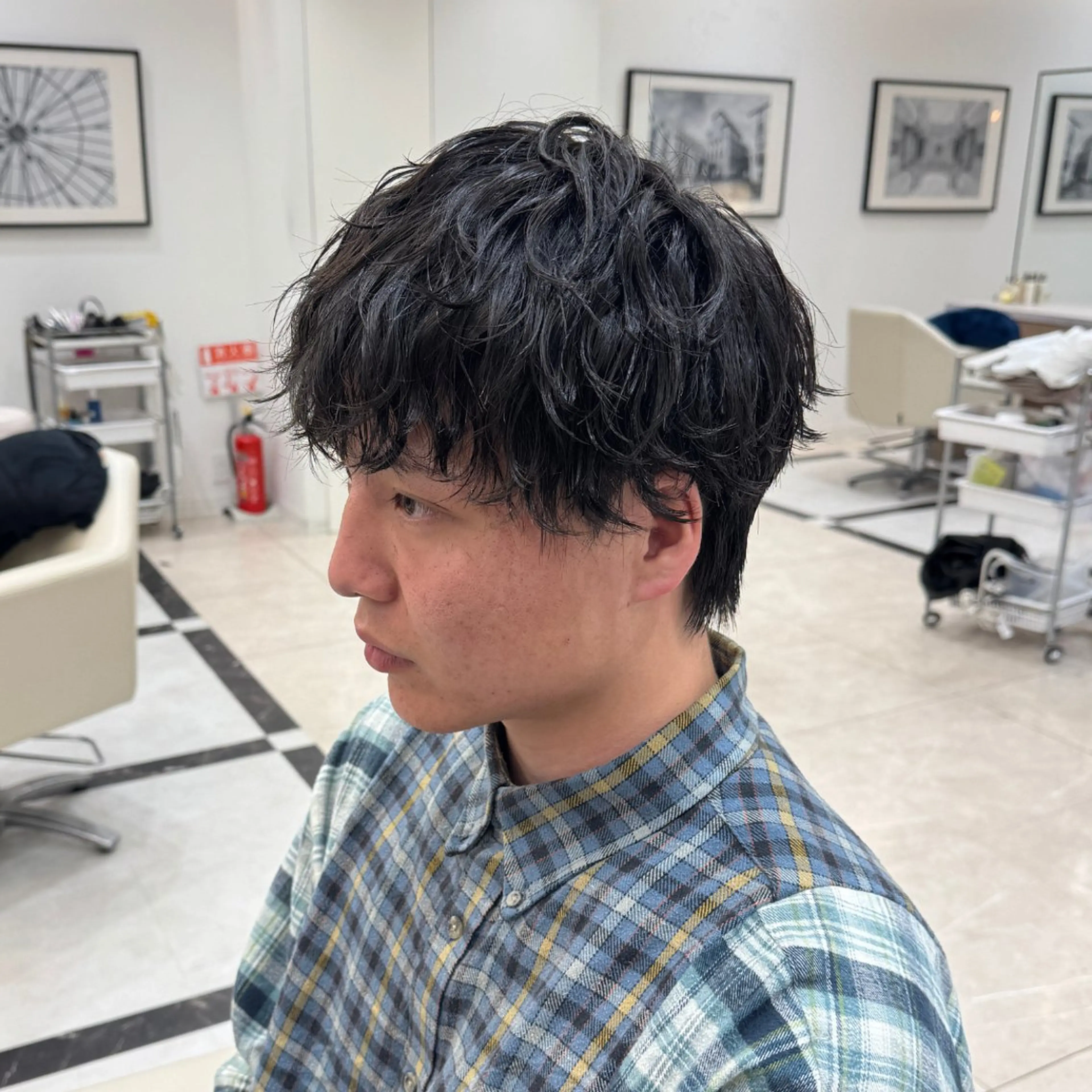 ショート パーマ メンズ SALOWIN名古屋Suite店所属・名古屋のメンズ特化 美容師/わたるのヘアスタイル
