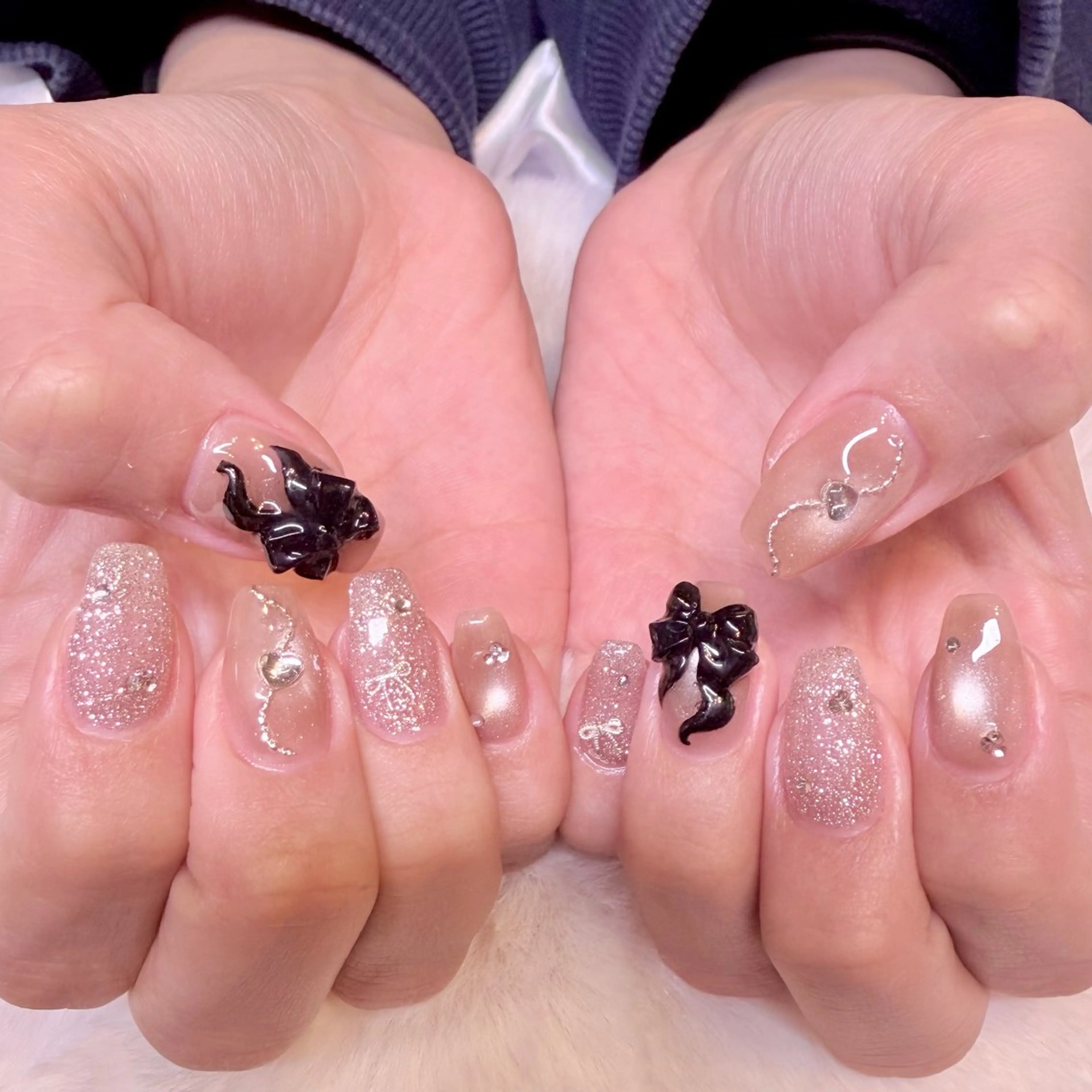 ネイル フレンチネイル ガーリー ハンドネイル nail salon e'mu💐のネイルデザイン