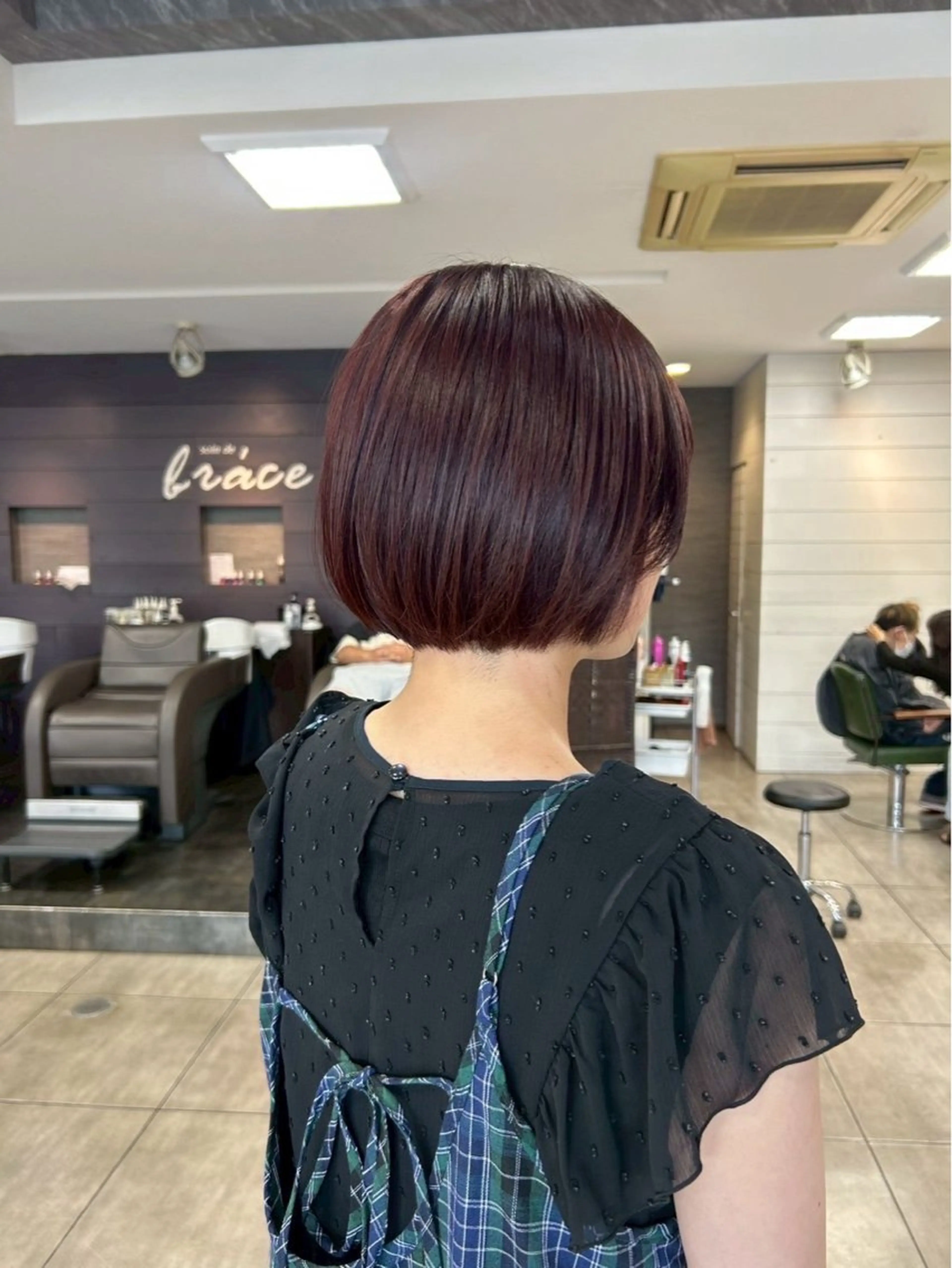 ショート brace 小笹花純のヘアスタイル