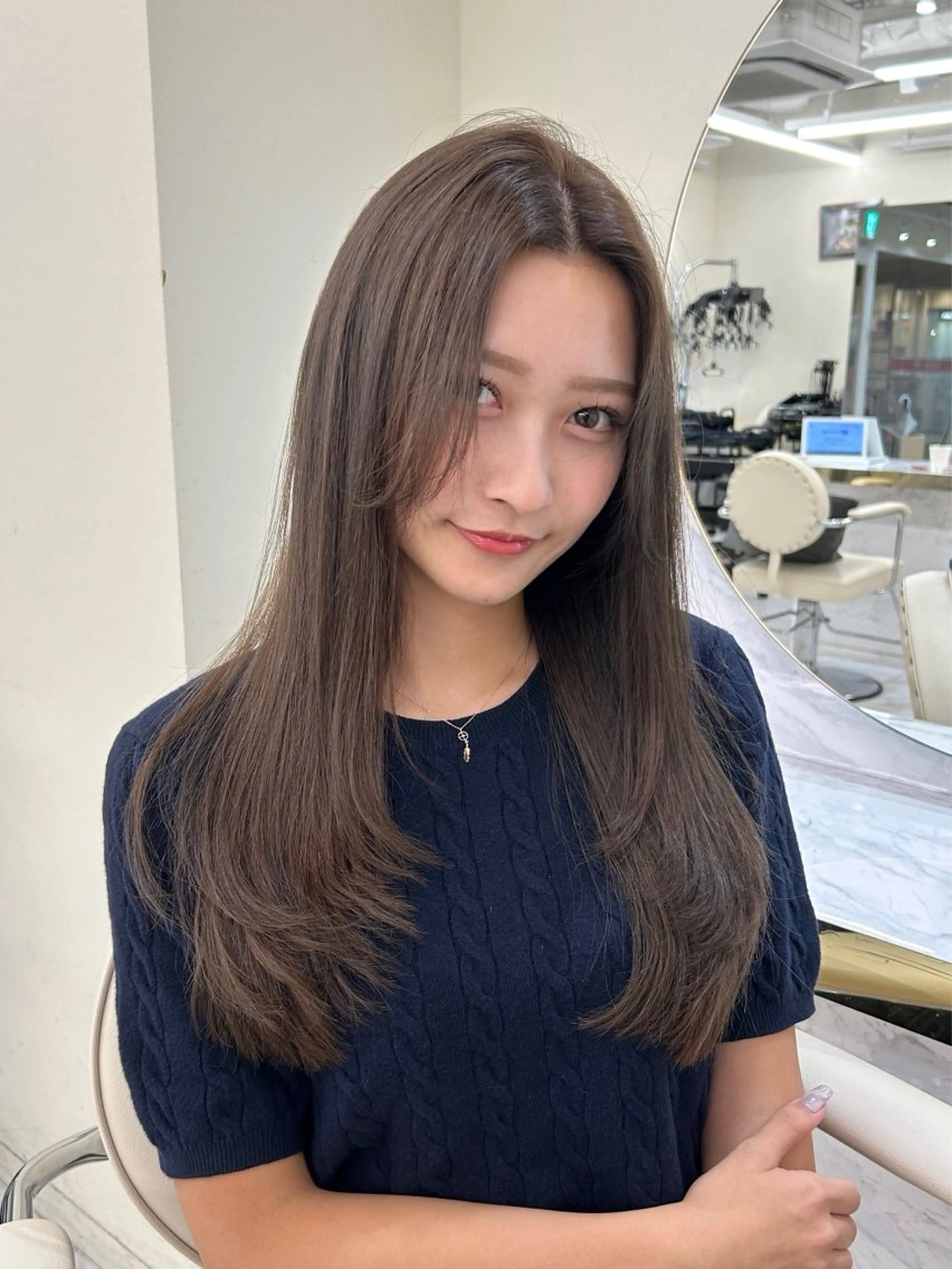 ロング カラー ヘアアレンジ アッシュ ベージュカラー ブリーチ ブラウンカラー ダブルカラー カット ヘアカラー トリートメント maoブリーチ無し 似合わせカラーのヘアスタイル