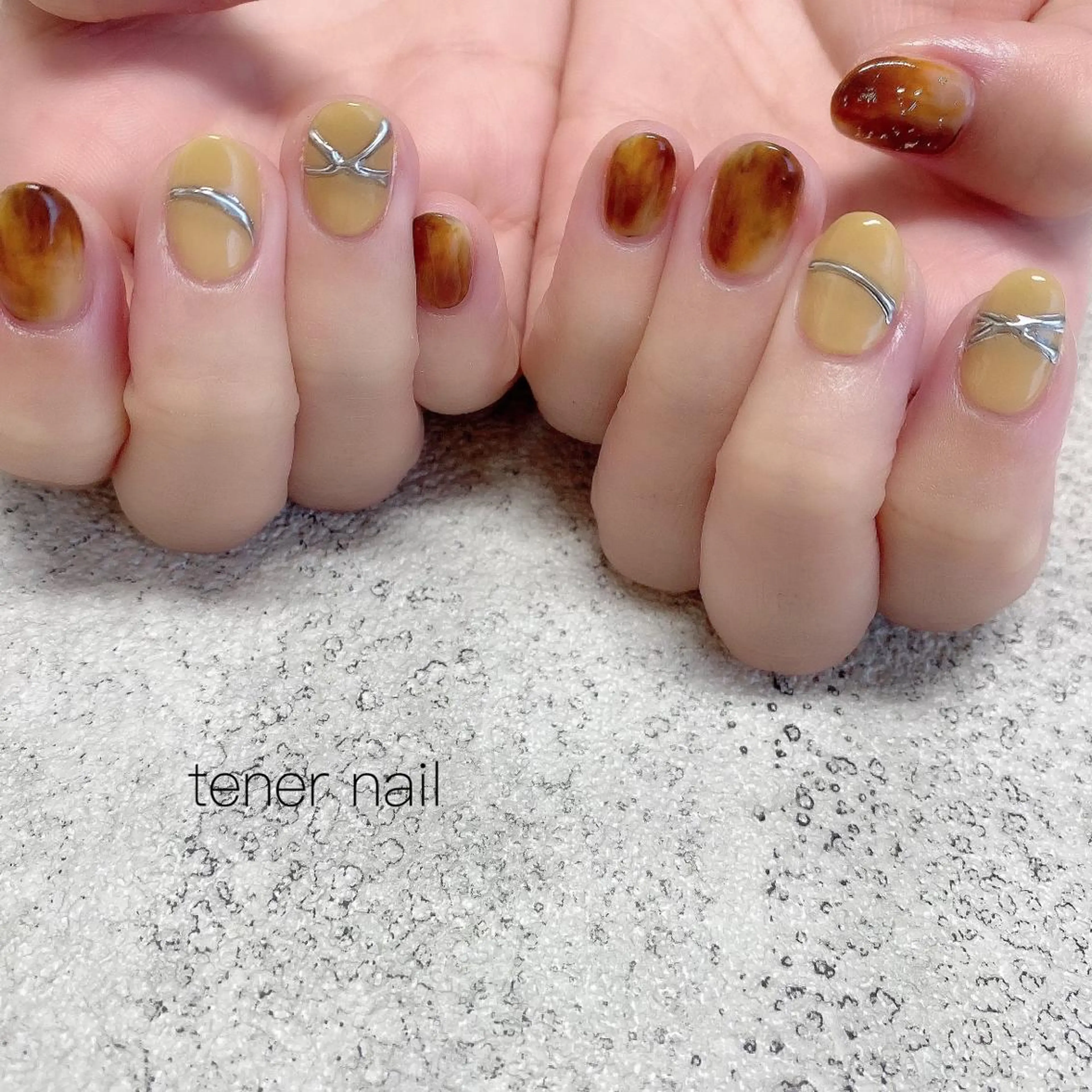 ネイル べっ甲ネイル ニュアンスネイル tener  nail  テネルネイル所属・テネルネイル tener nailのネイルデザイン