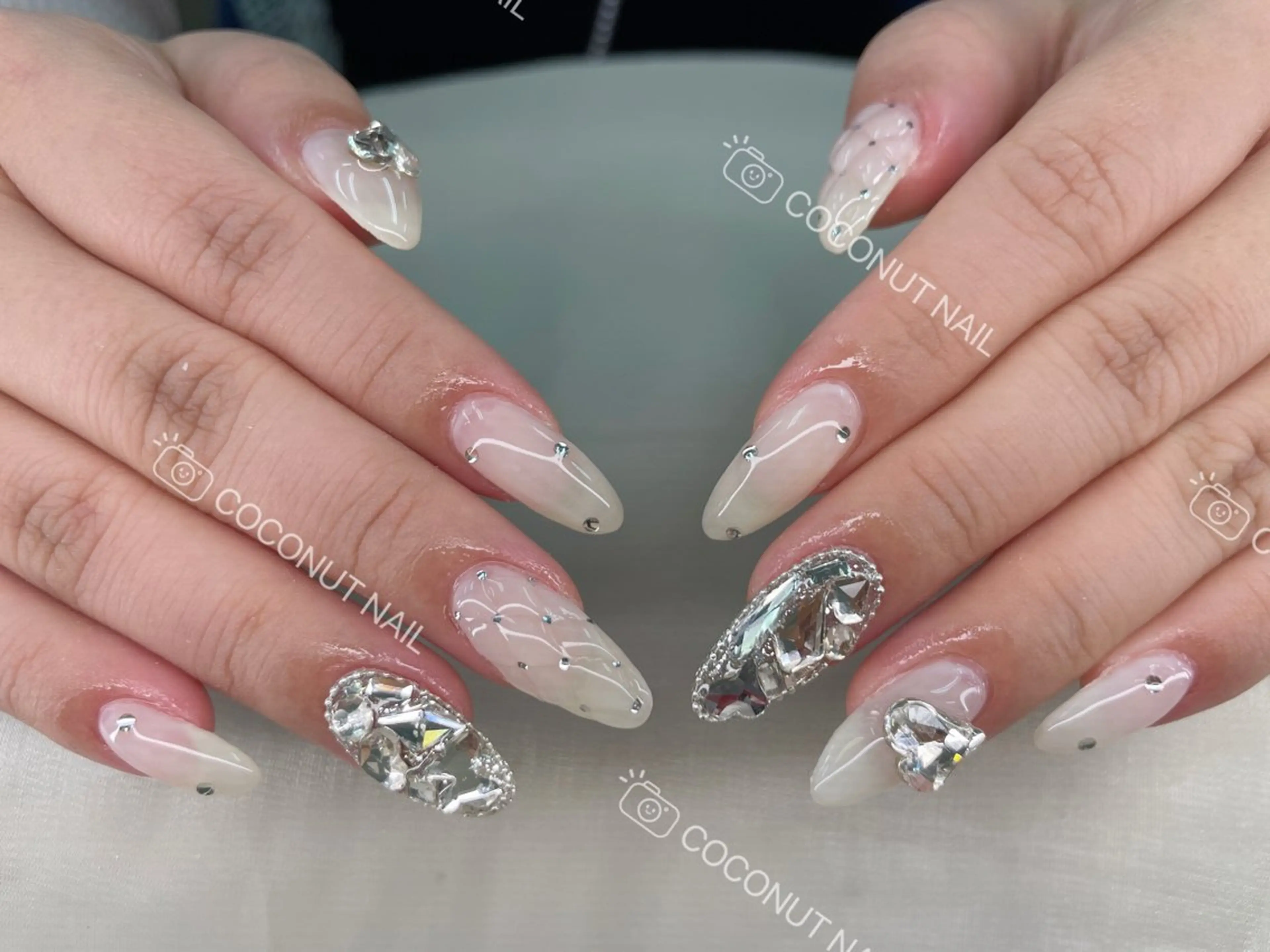 ネイル ハンドネイル 神田 ココナッツのネイルデザイン