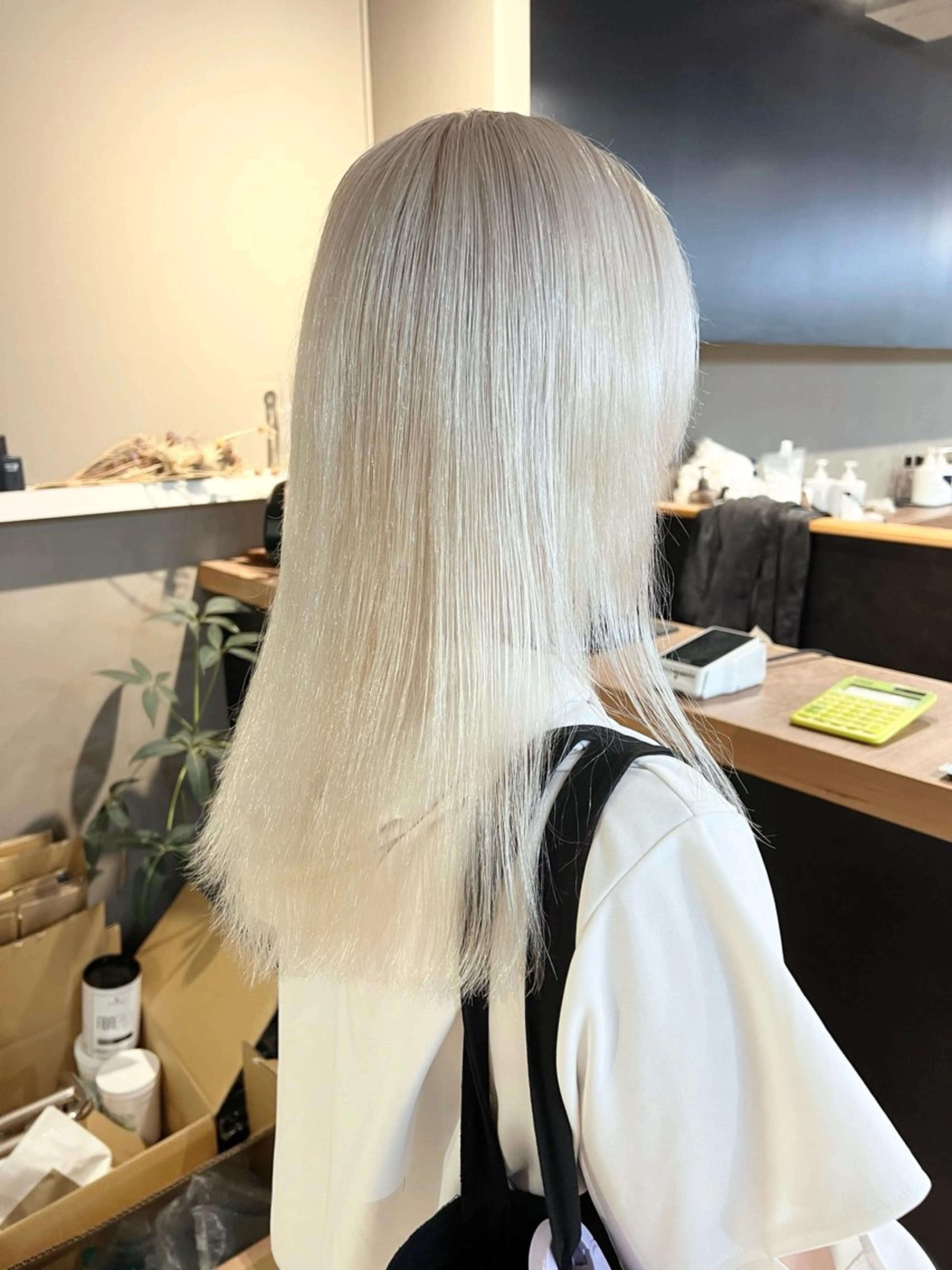 ロング カラー ブリーチ オレンジ シルバー ホワイトシルバー daiki 原宿のヘアスタイル