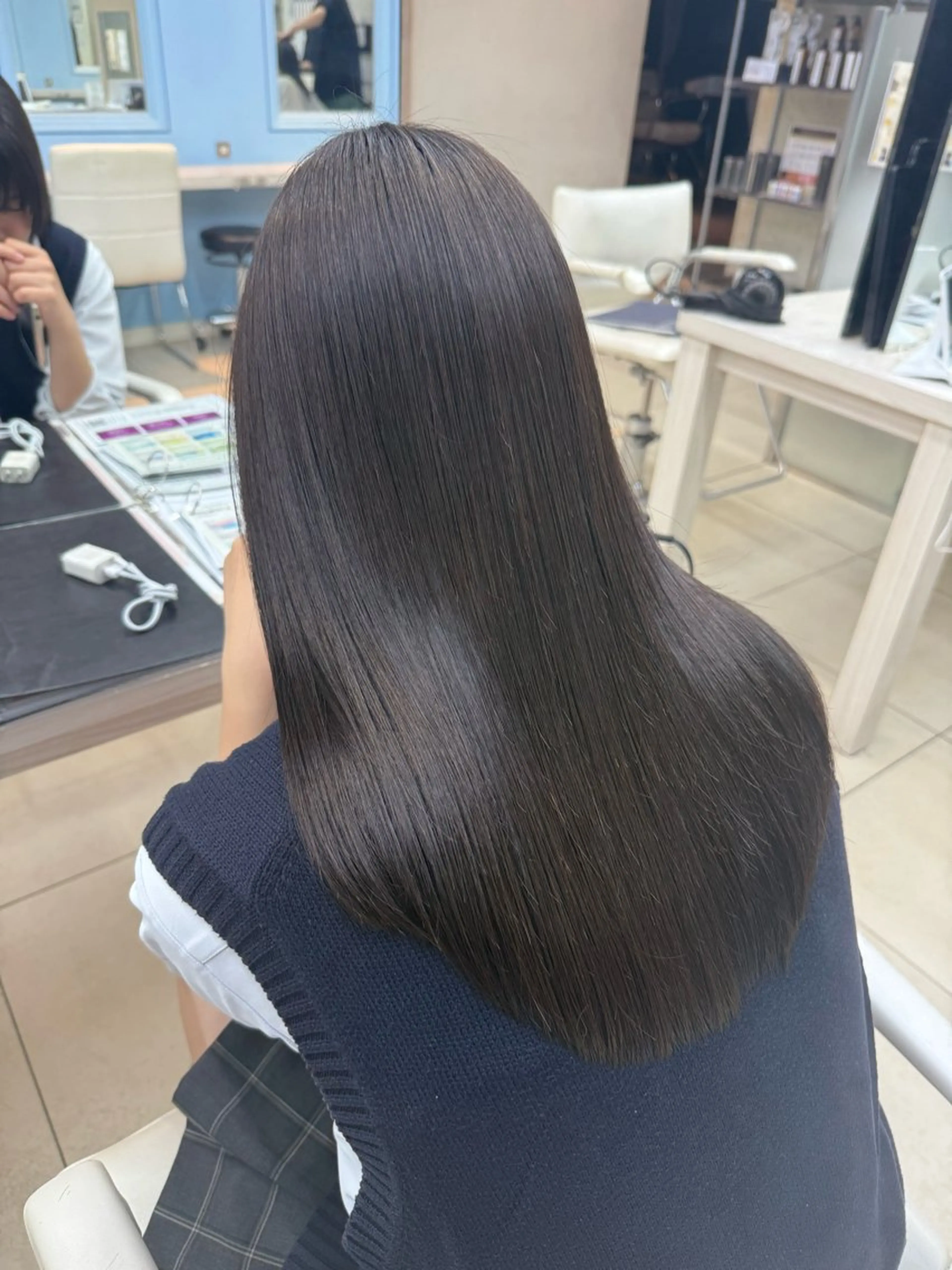 セミロング カラー ヘアカラー トリートメント どんな髪の悩みも解決 します✨田嶋俊一✨のヘアスタイル