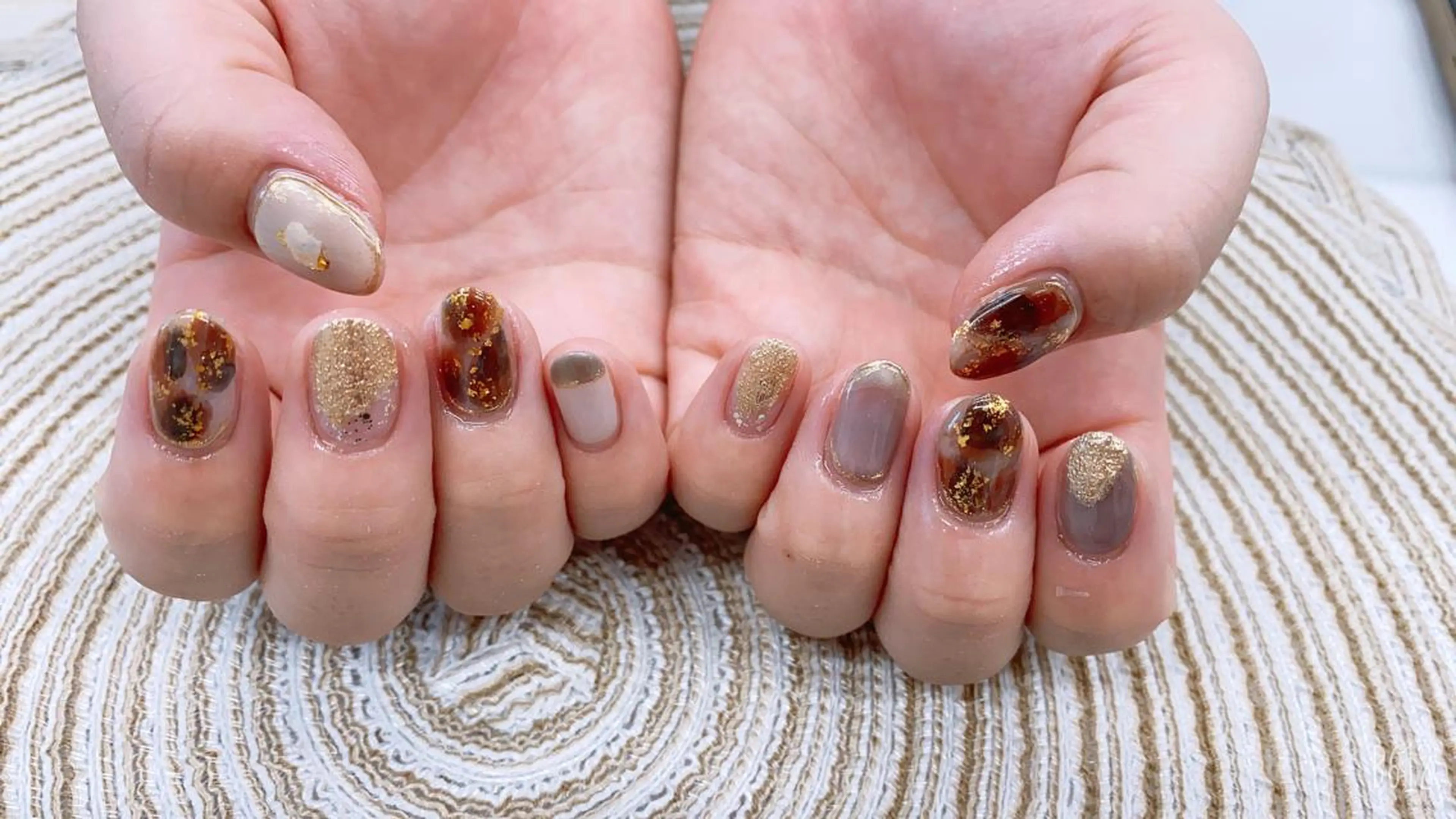 ネイル 持ち込み Romine アイラッシュ&ネイルのマツエク・マツパデザイン