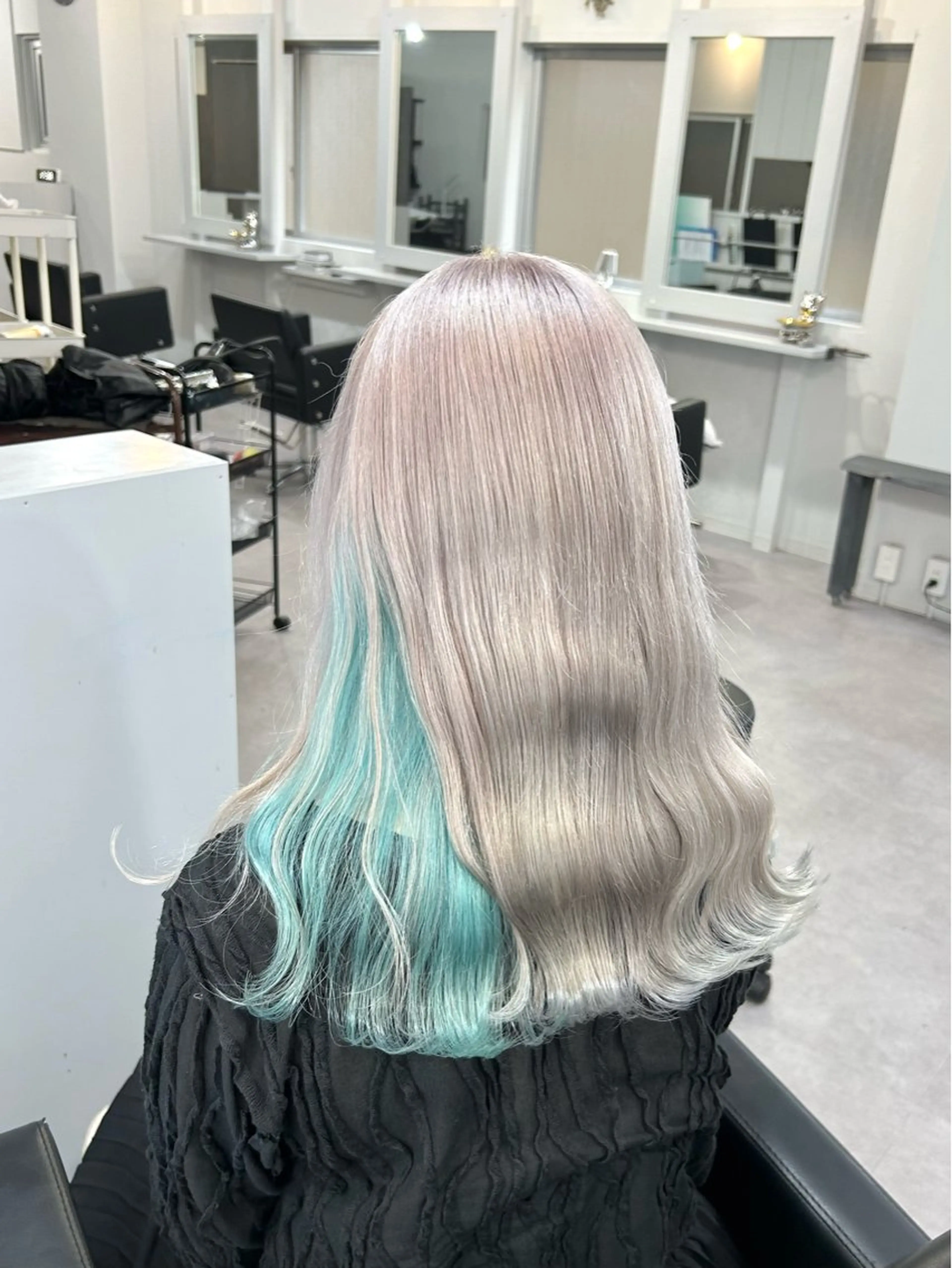 ロング カラー インナーカラー Cielro【 シェイロ 】所属・Cielro/ダブル カラー/西田咲希のヘアスタイル