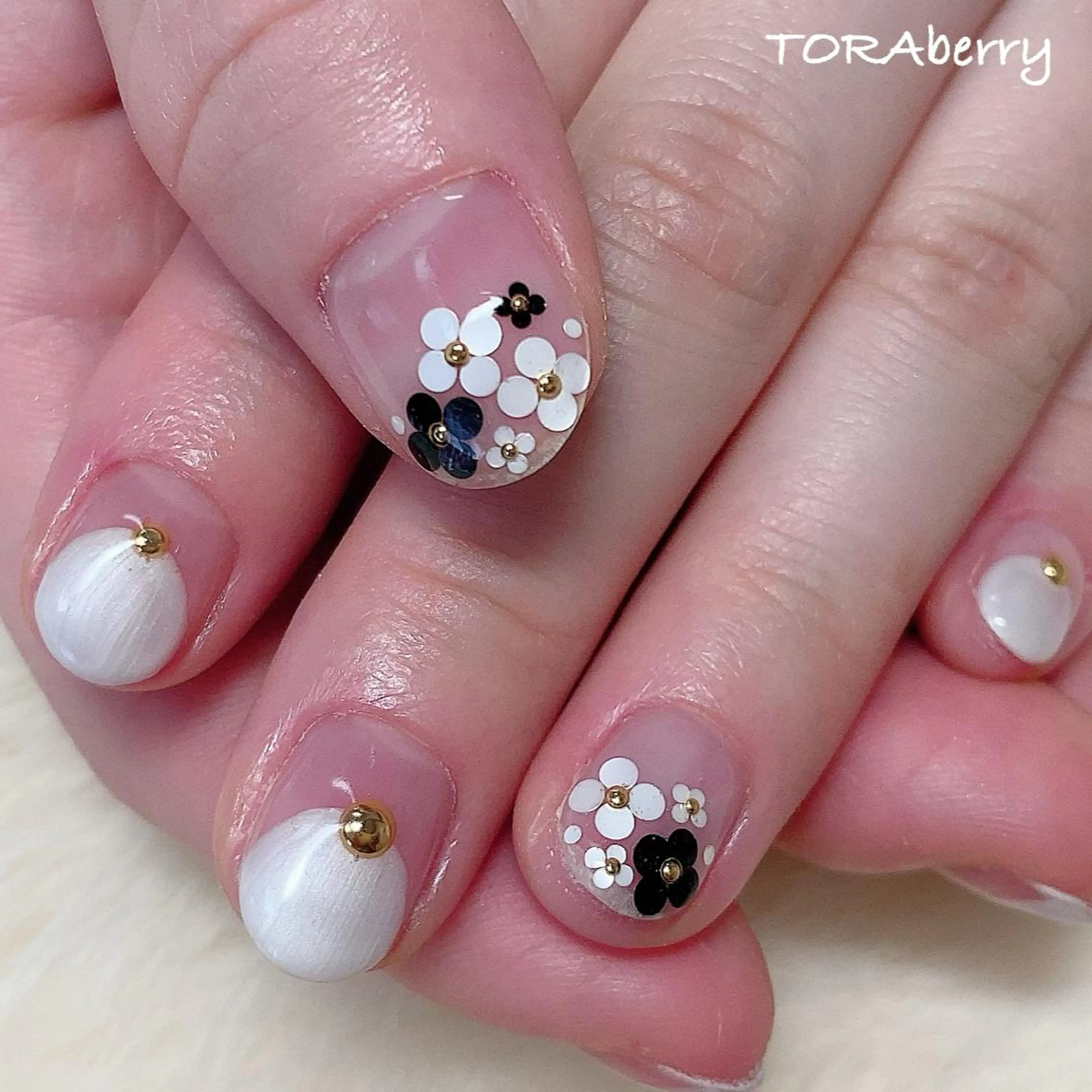 ネイル ハンドネイル ネイリスト なつみのネイルデザイン