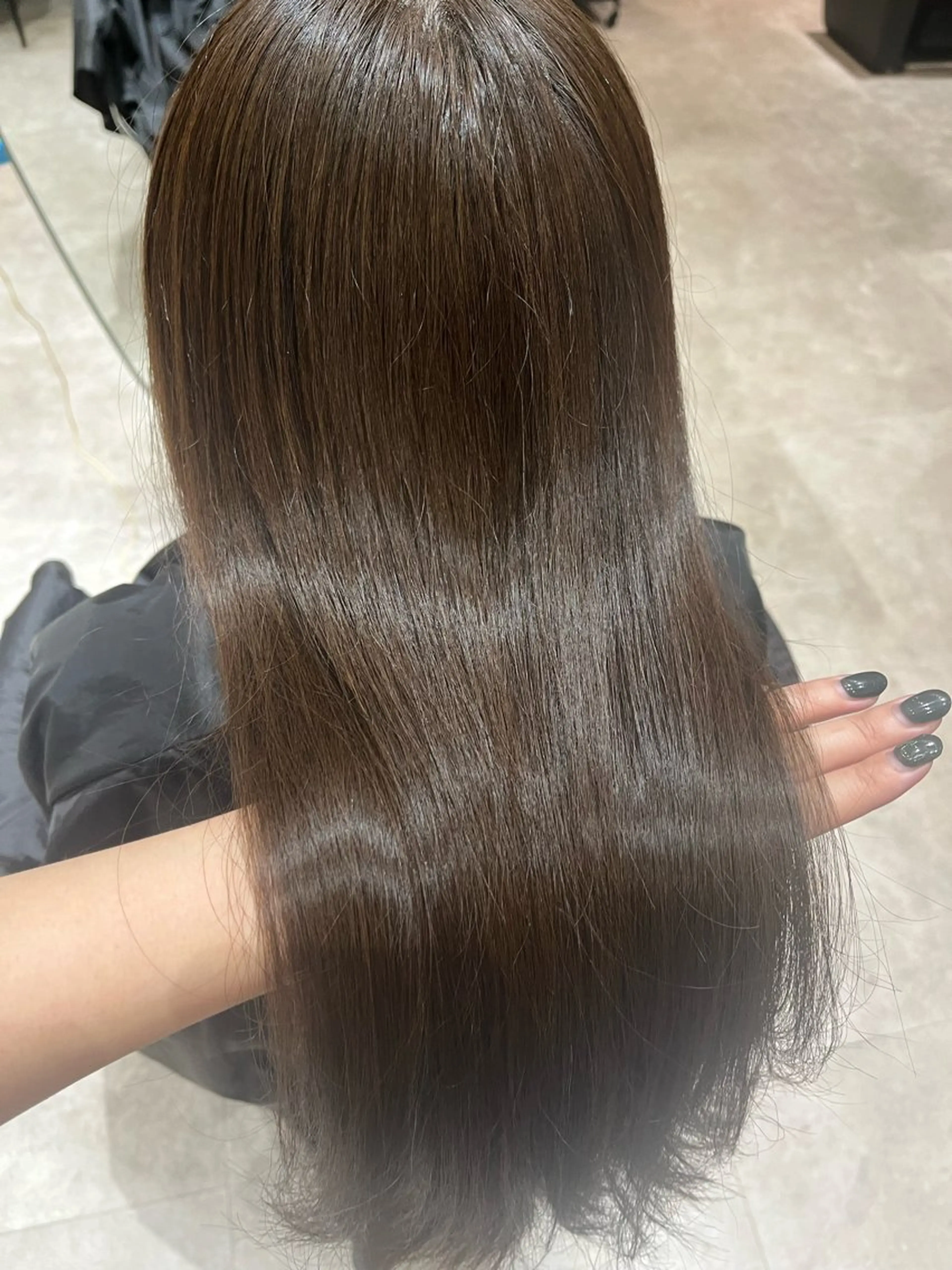 ロング ヘアカラー 顔周りカット/ 透明感カラー/ユナのヘアスタイル