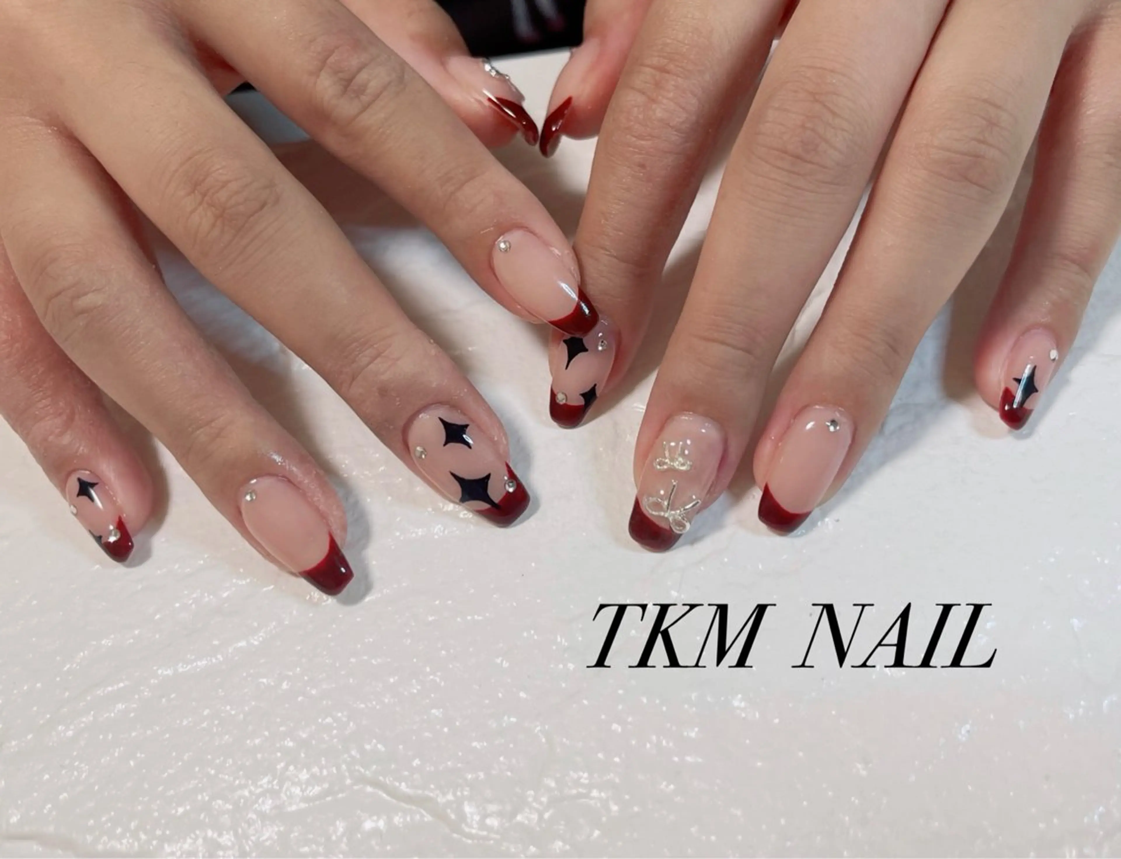 ネイル フレンチネイル ゴージャス ______ TKM  NAILのネイルデザイン