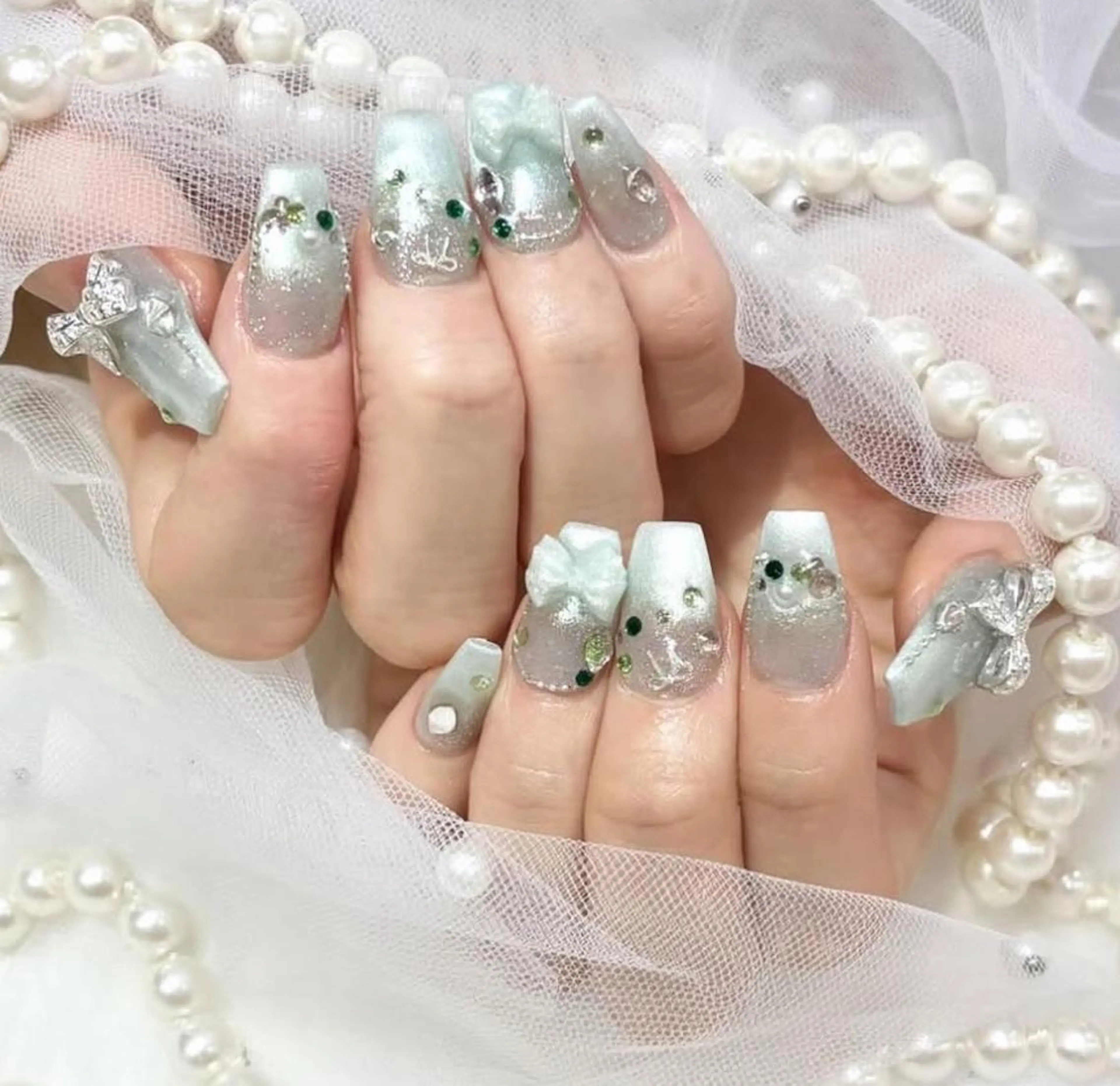 ネイル WISTERIA SAKAEのネイルデザイン