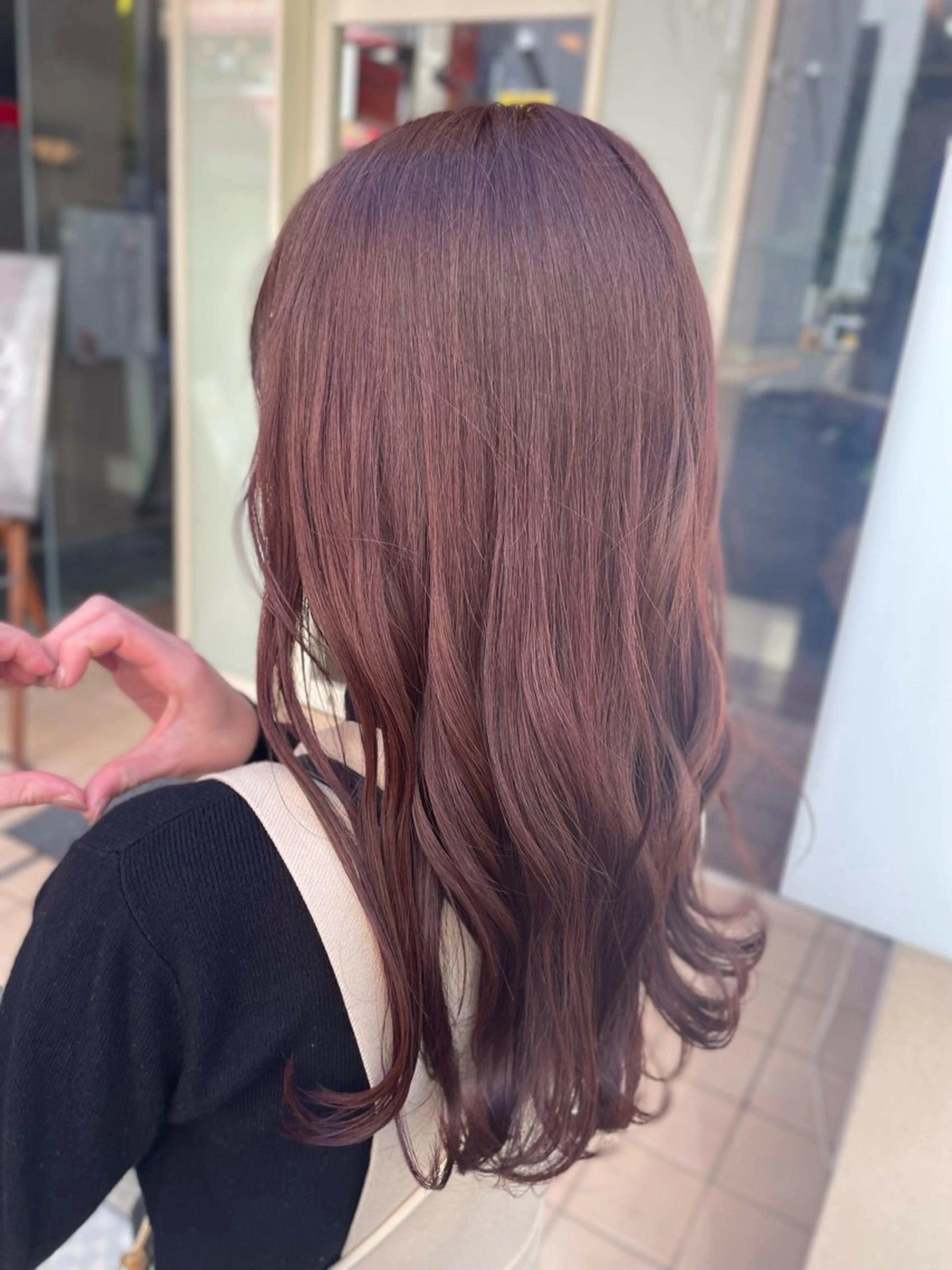 ロング カラー 杉山 夏音のヘアスタイル