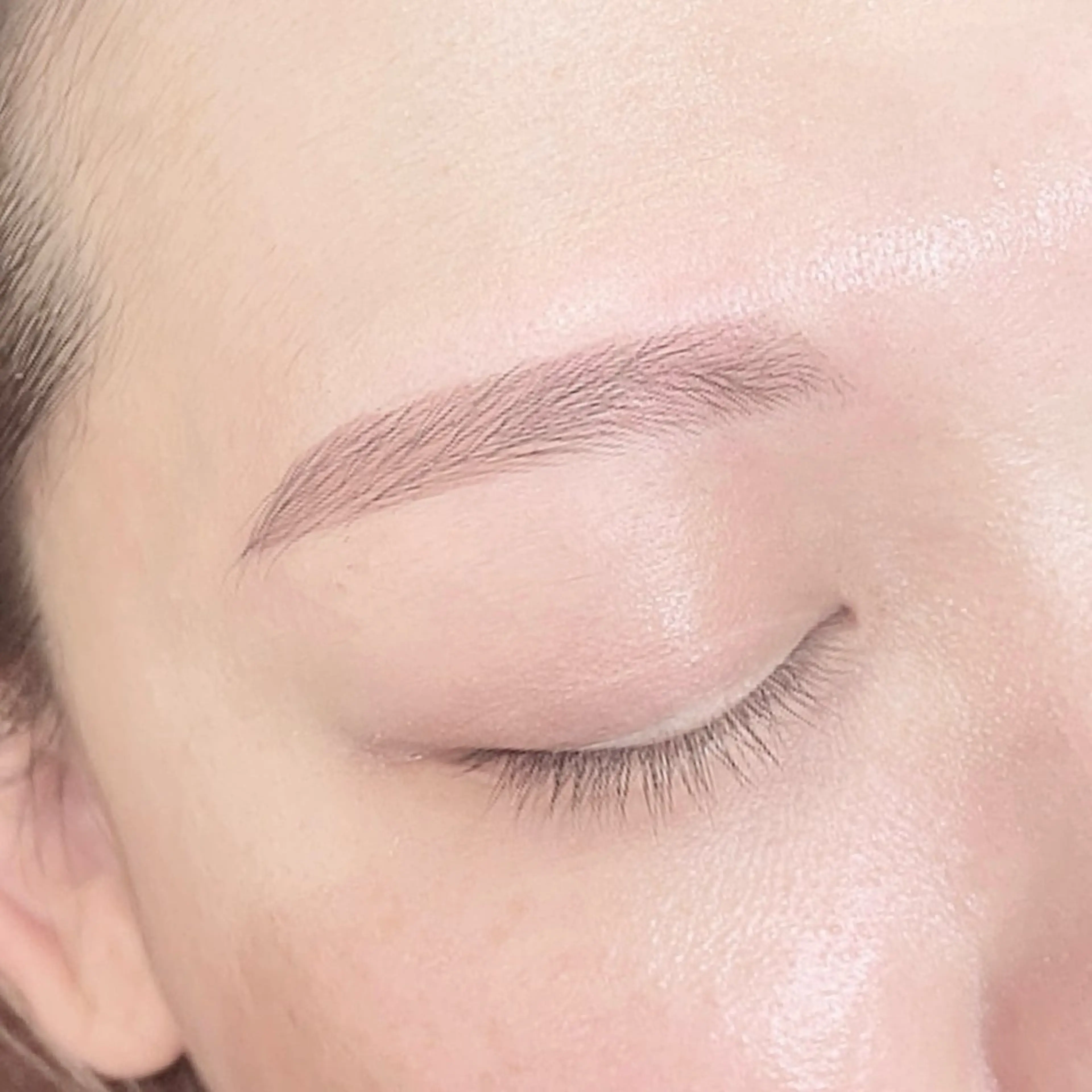 アイブロウ shiro所属・tomita sanaeのマツエク・マツパデザイン