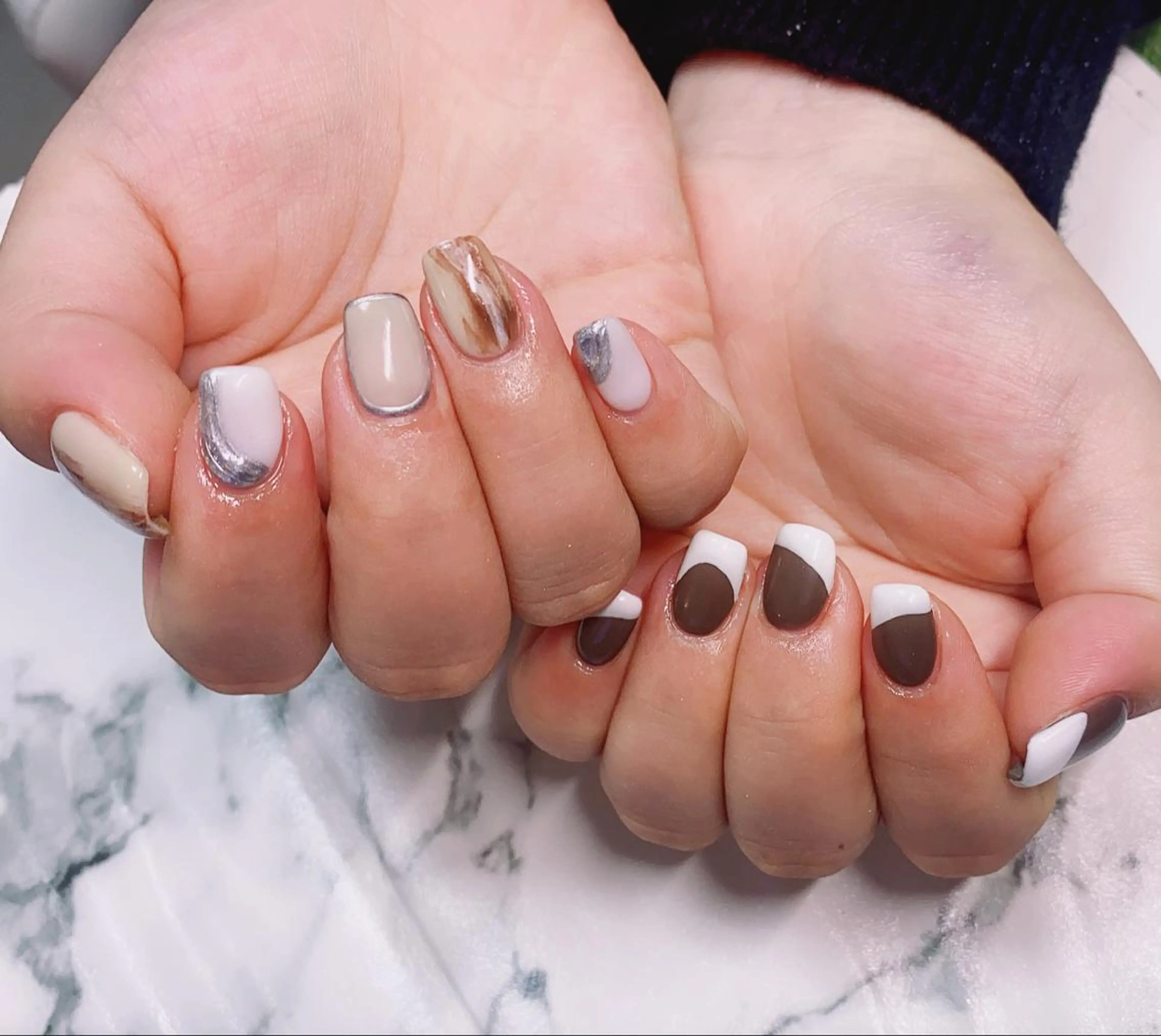 ロング カラー ネイル フレンチネイル ミラーネイル Q Free nailsのネイルデザイン