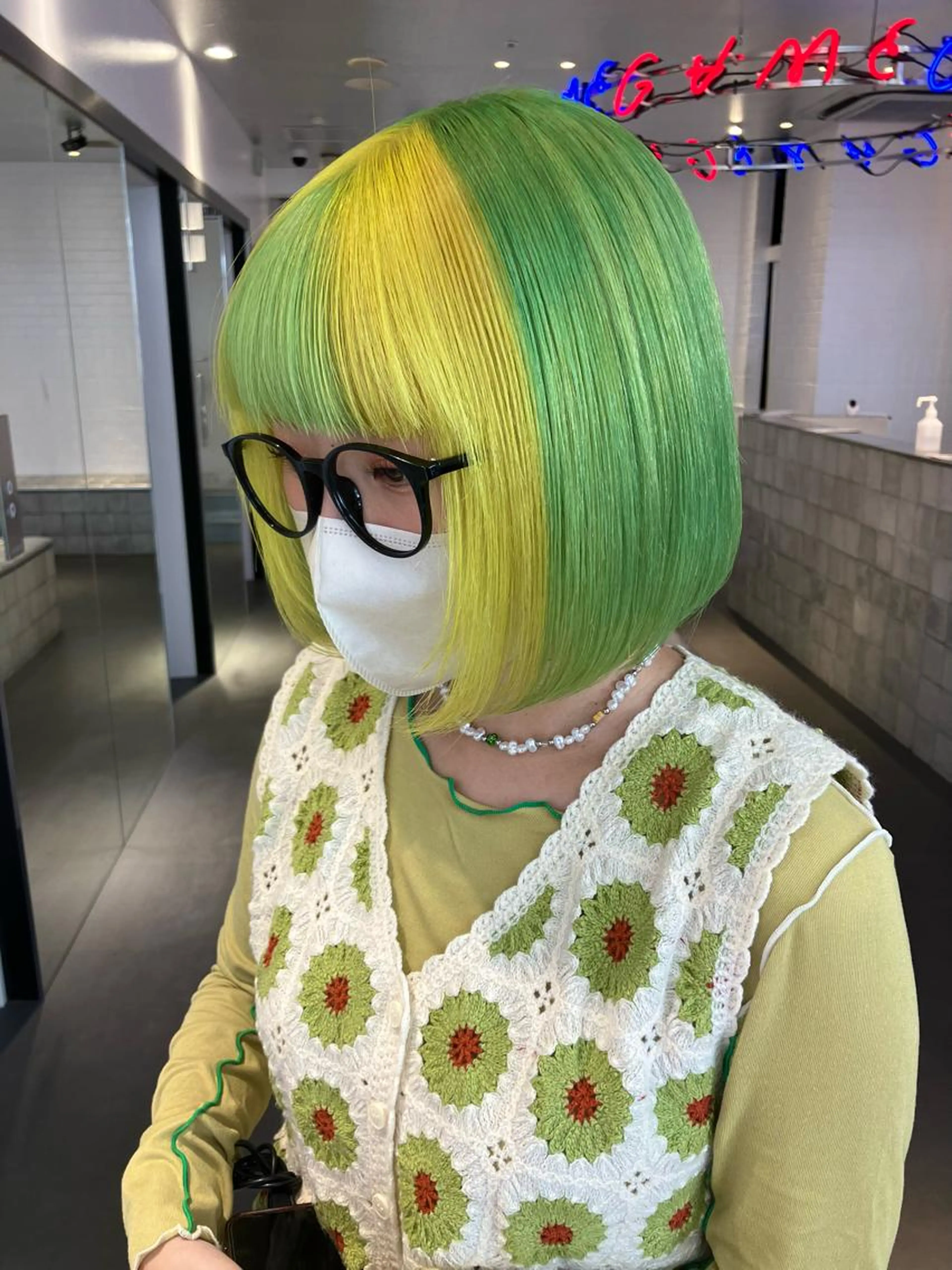 🎈🦋黒染め落としNo. 1🦋🎈ブリーチ２回＋カラー＋2stepトリートメント#トリプルカラー【ケアブリーチ込み】の写真