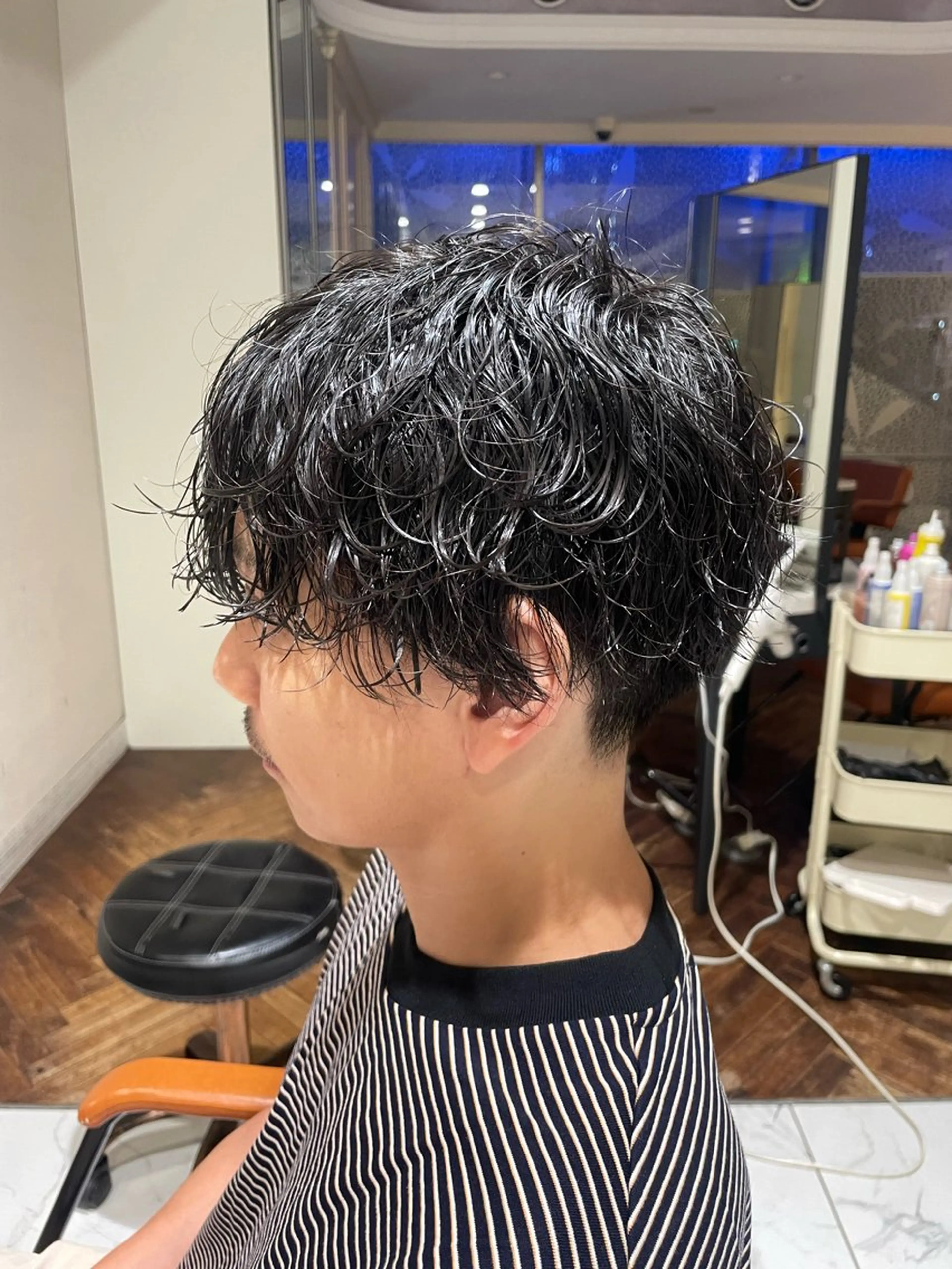 パーマ メンズ 頭から整える美容師 松田のヘアスタイル