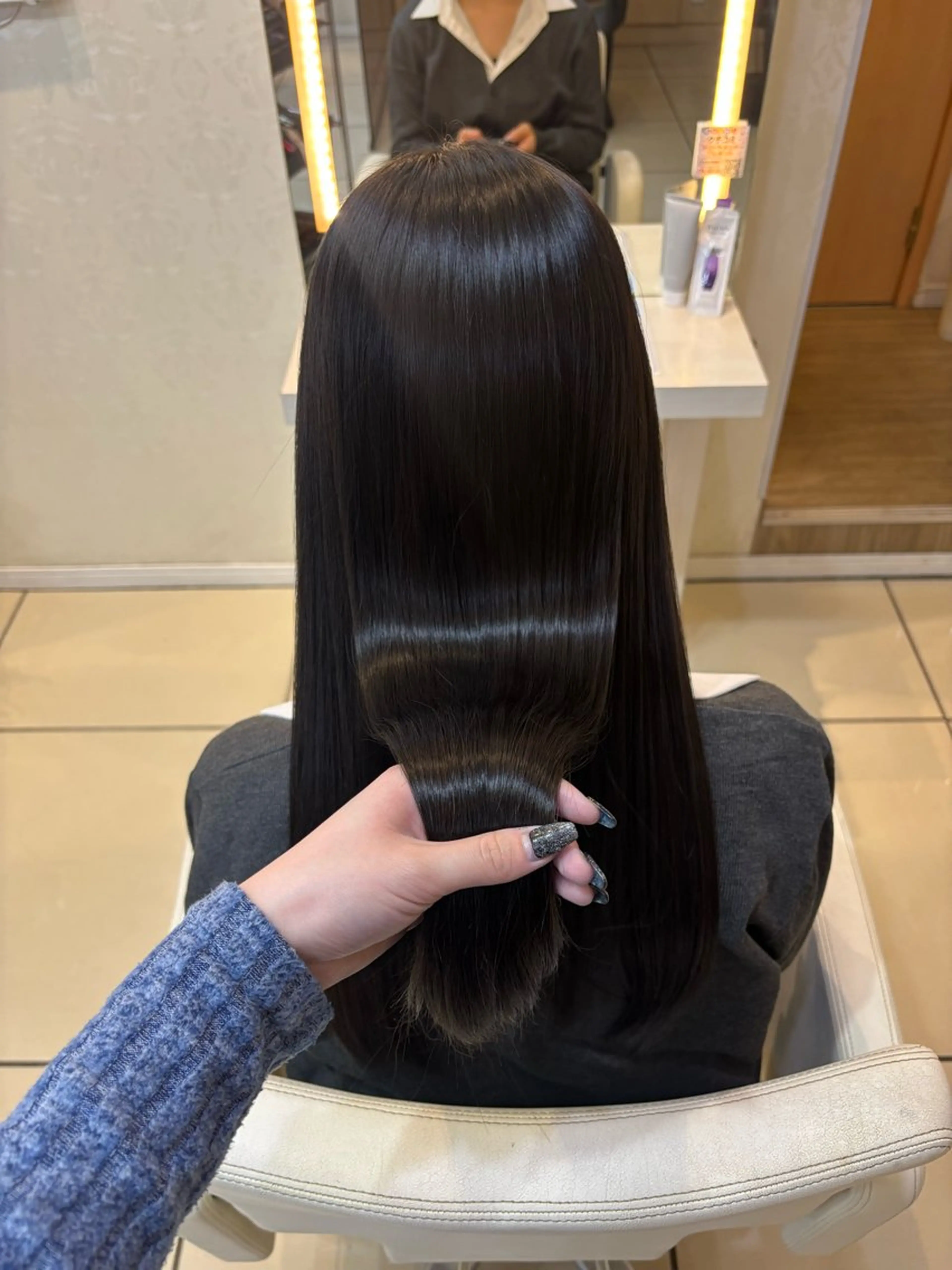 ロング ヘアカラー トリートメント はらだ すずのヘアスタイル