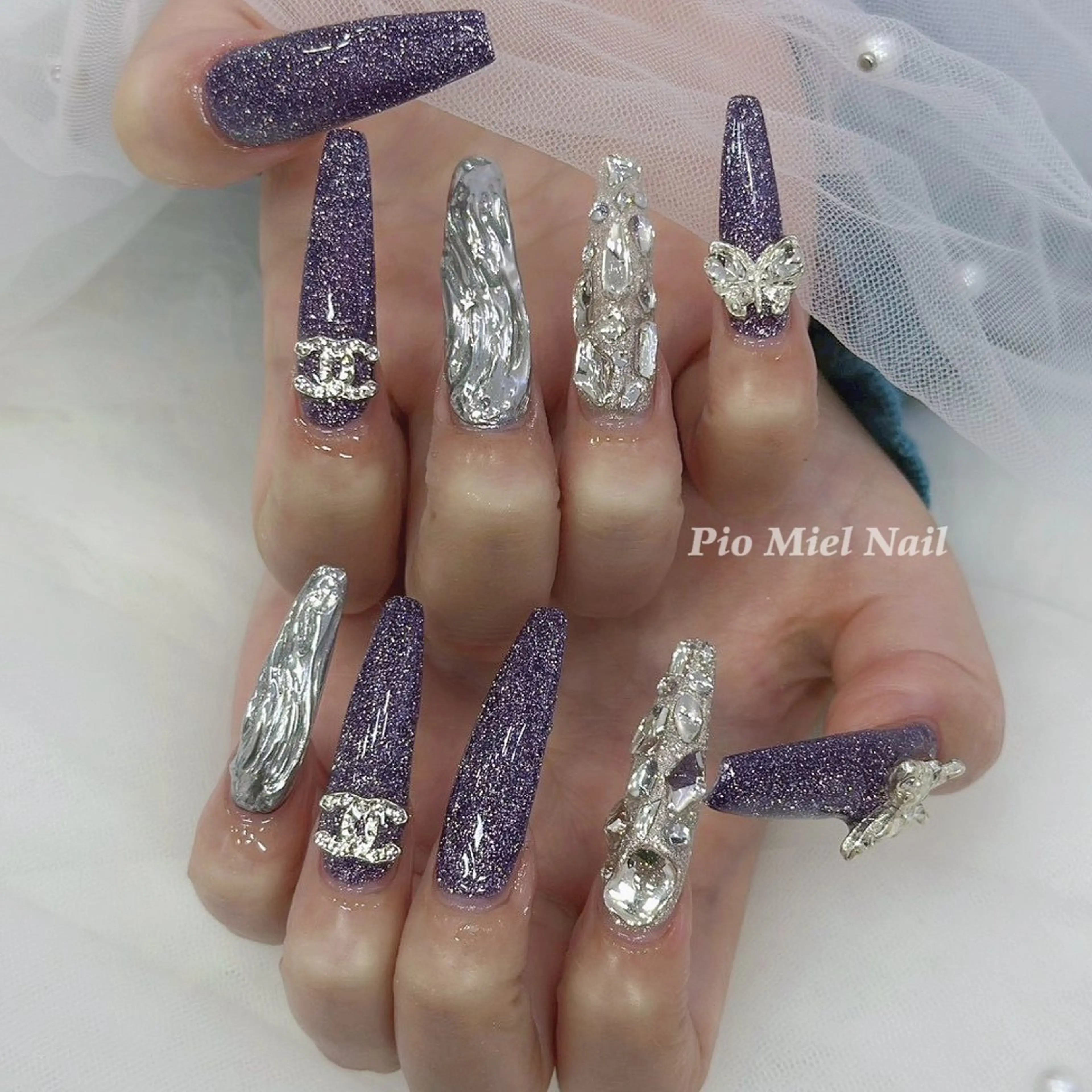ロング 韓国風ヘア ハンドネイル ハンドケア Pio Mielのネイルデザイン