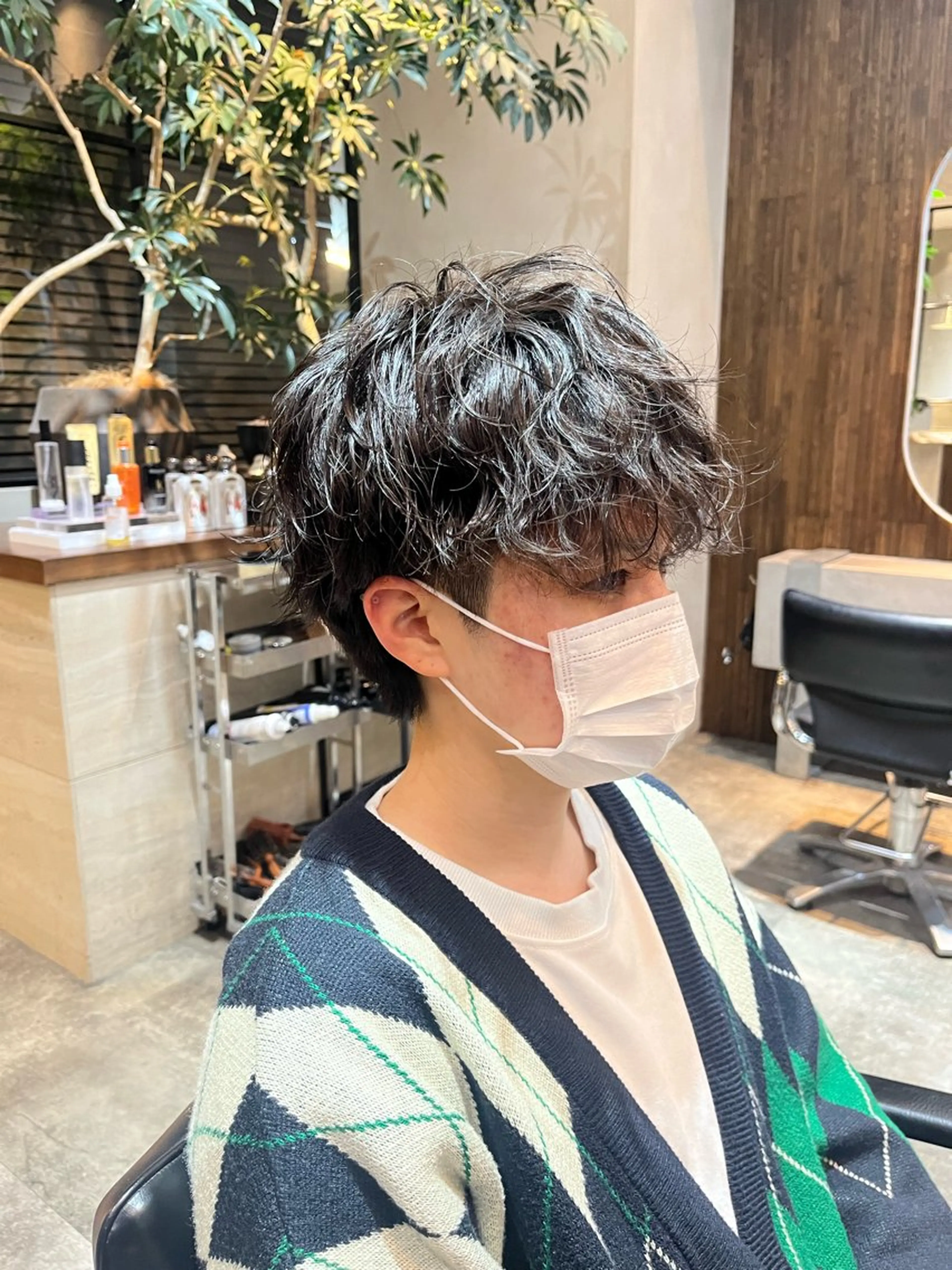 ショート soen所属・⚡メンズパーマフ ェードカットTomyのヘアスタイル