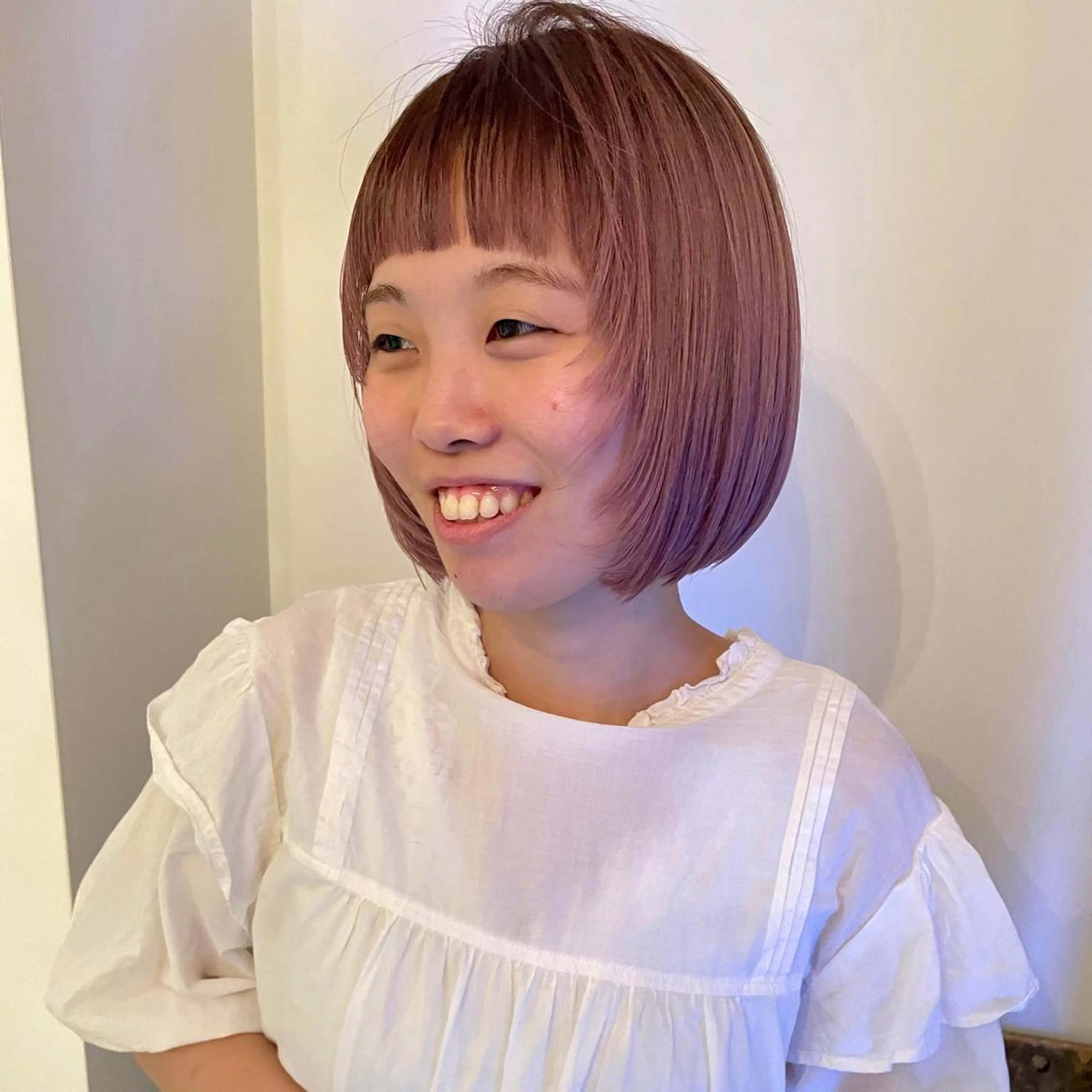 ショート カラー ピンクカラー 顔周りカット Asti blanche所属・ショート/ブリーチ mizuki🐋のヘアスタイル